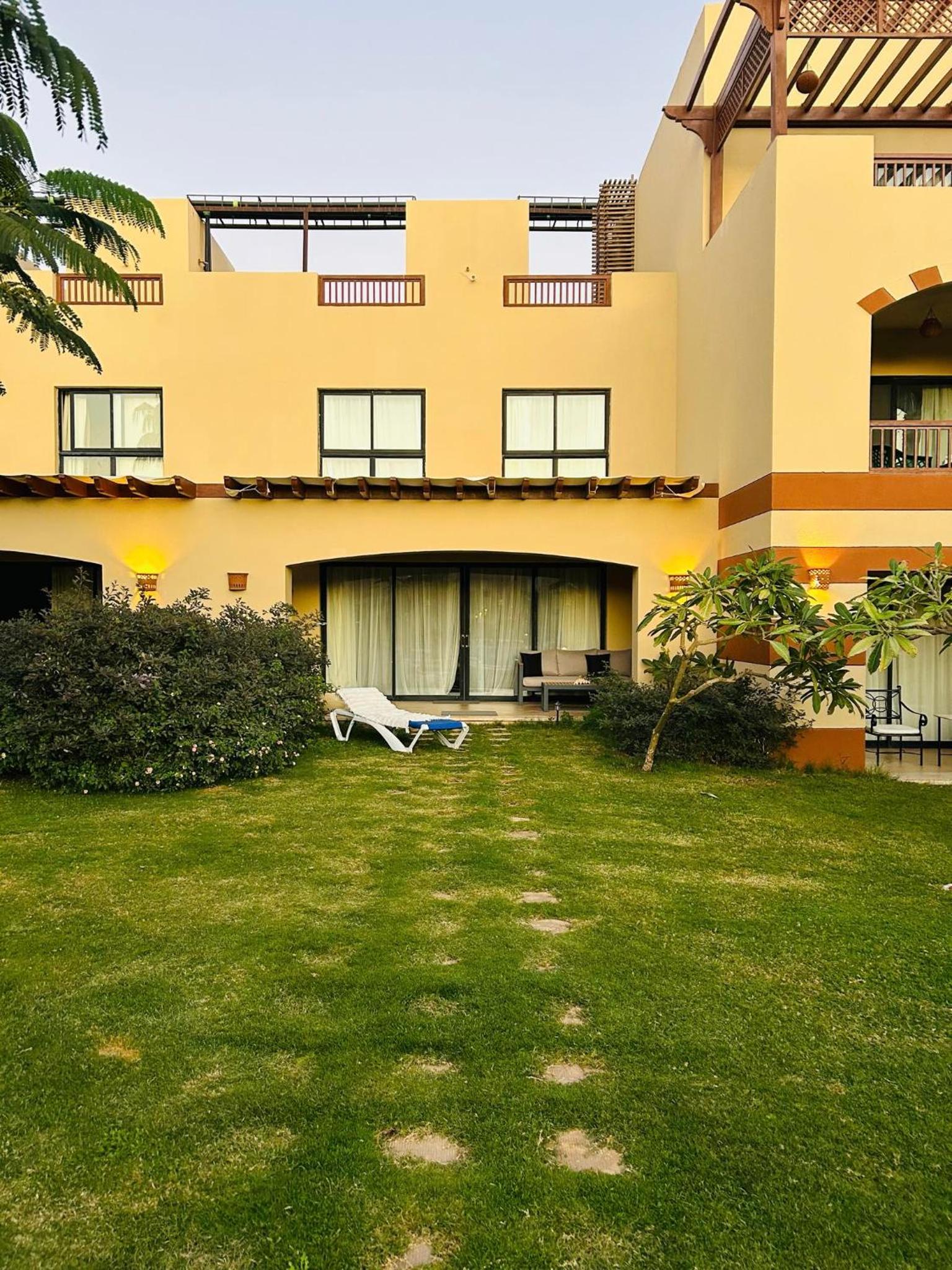 Standard Villa photo 2