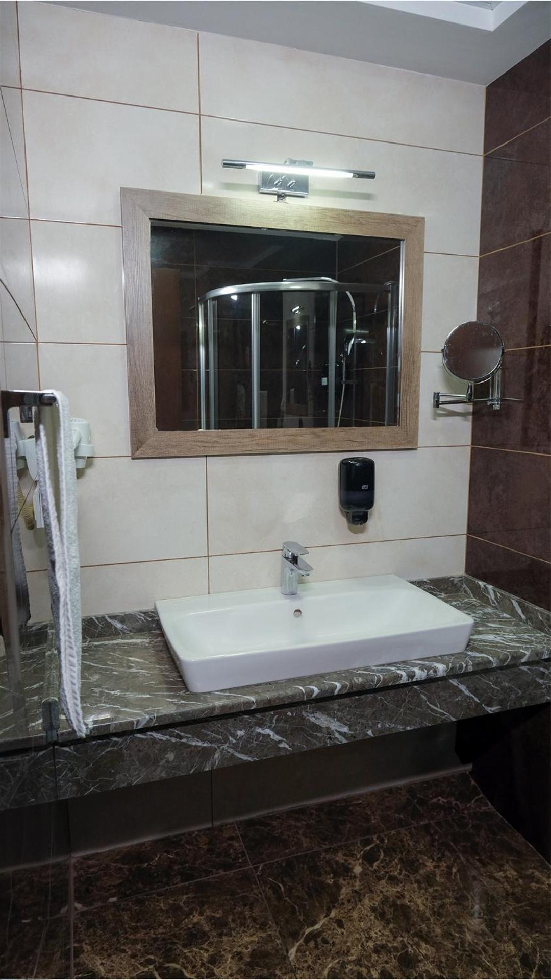 Family Room - Photo 3