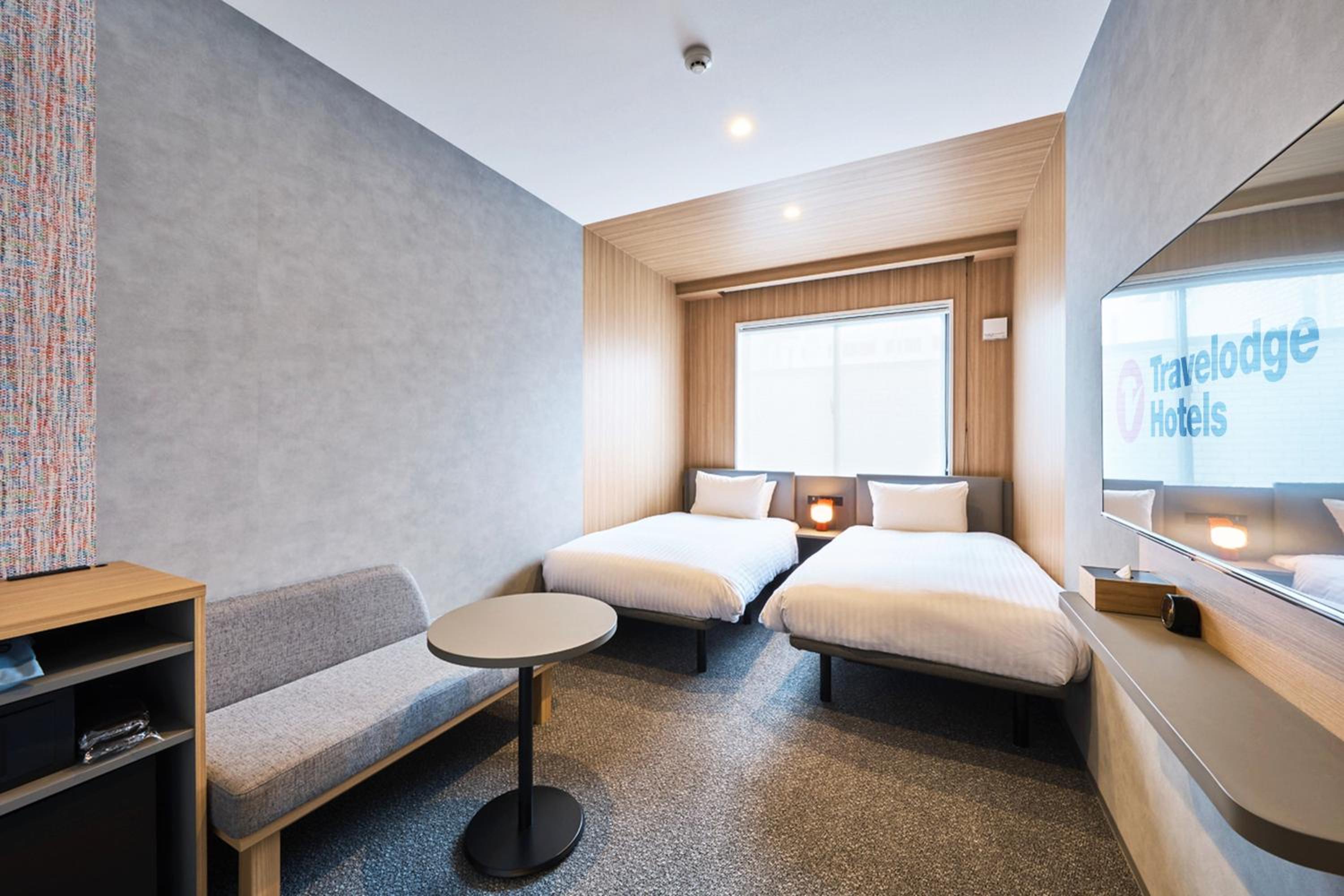 Standard Twin Room - Photo 6