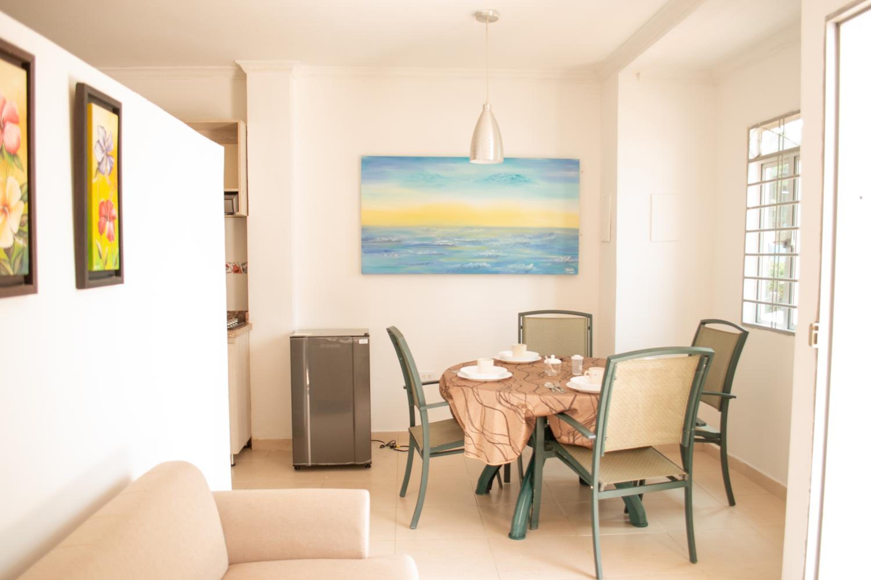 One-Bedroom Apartment photo 2