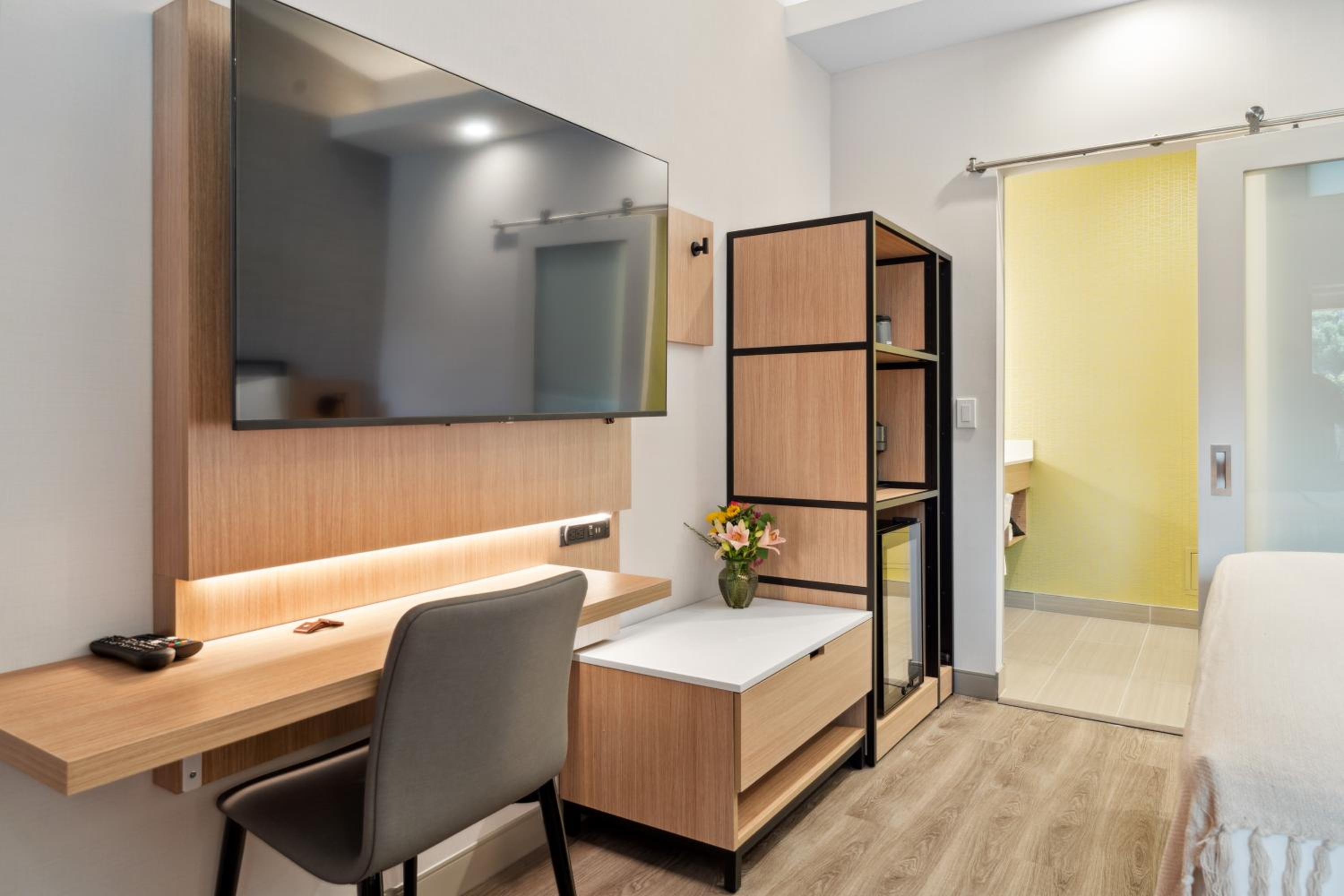King Room - Disability Access photo 1