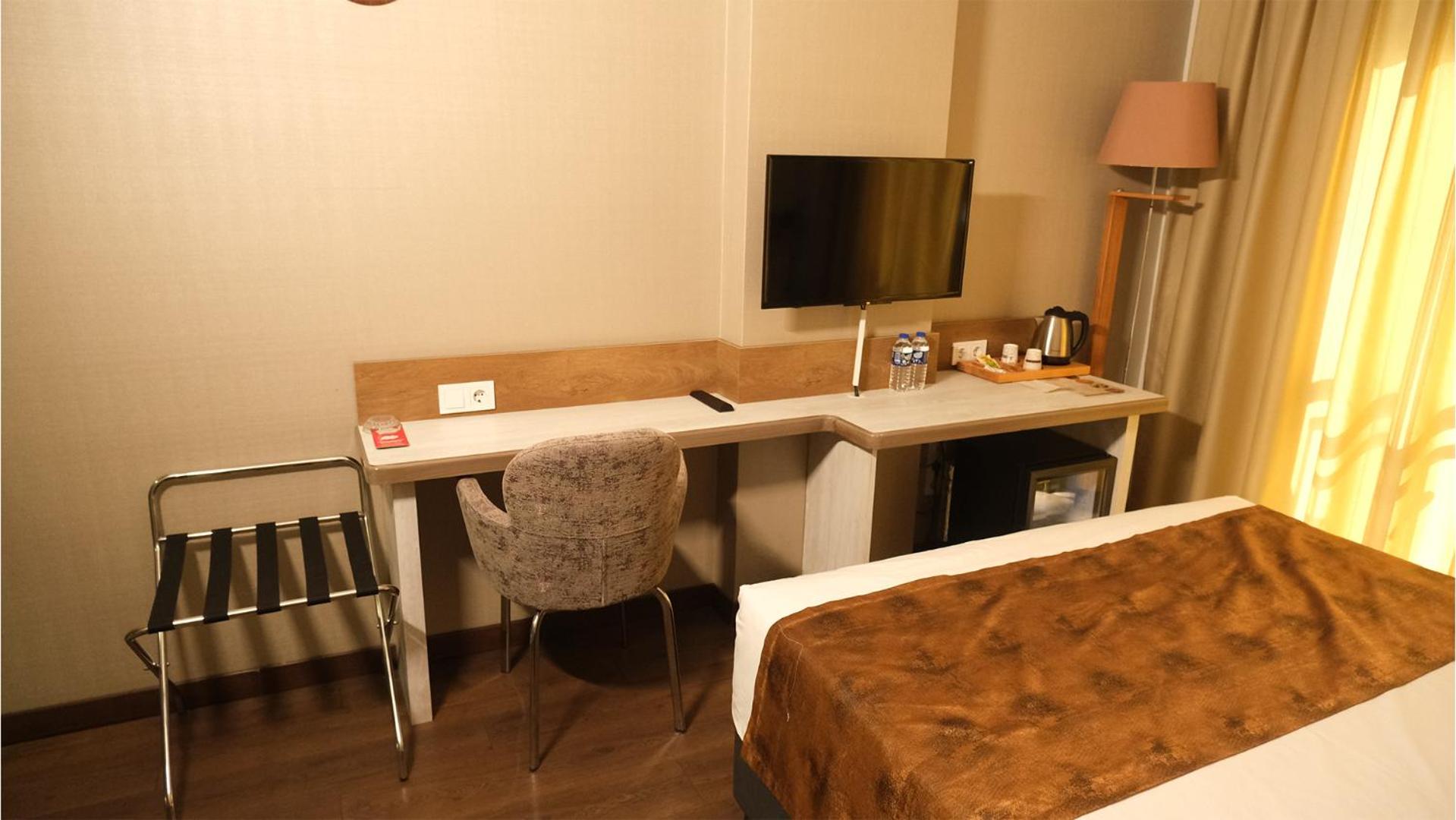 Single Room photo 3