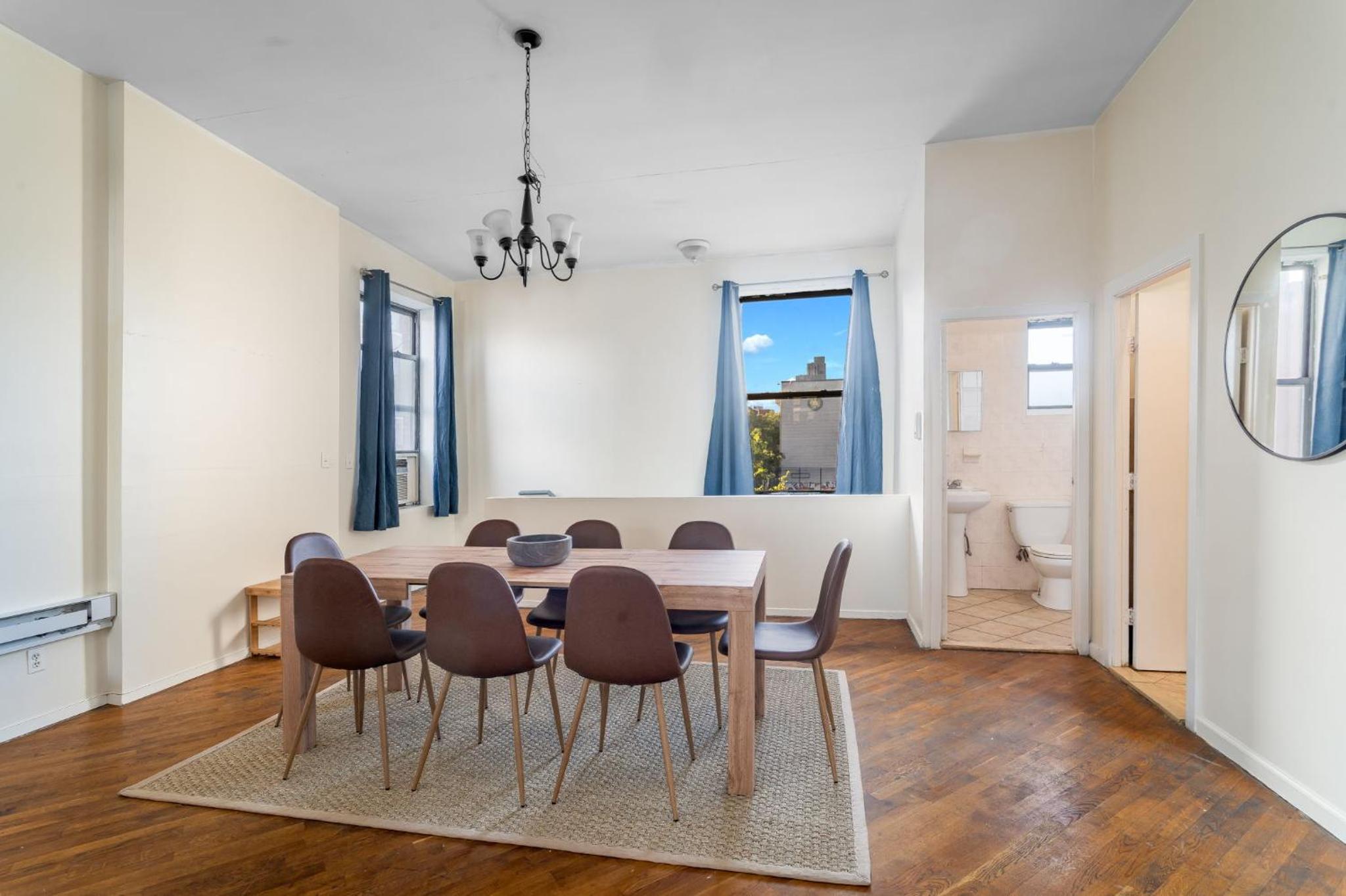 Three-Bedroom Apartment photo 2