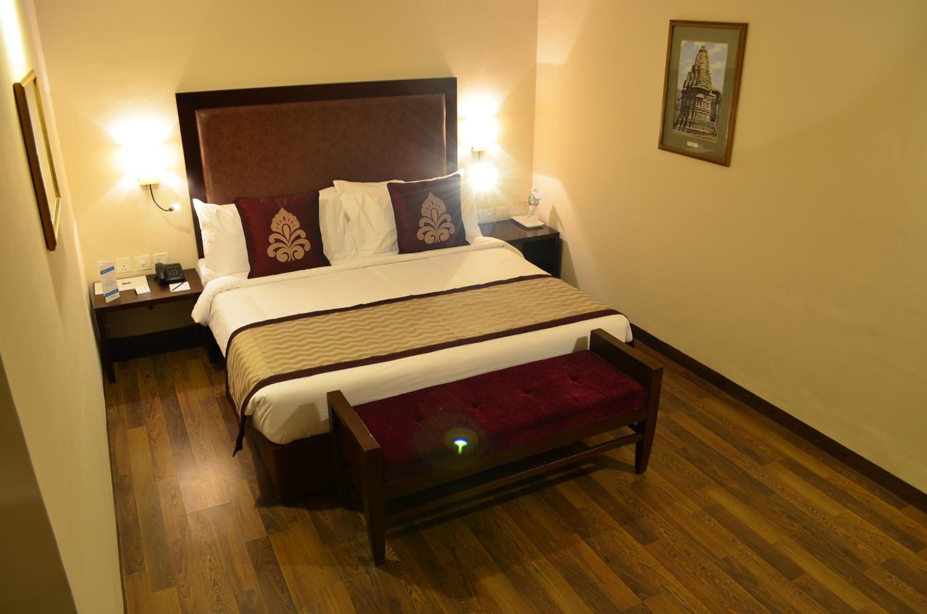 Deluxe Double or Twin Room photo 3