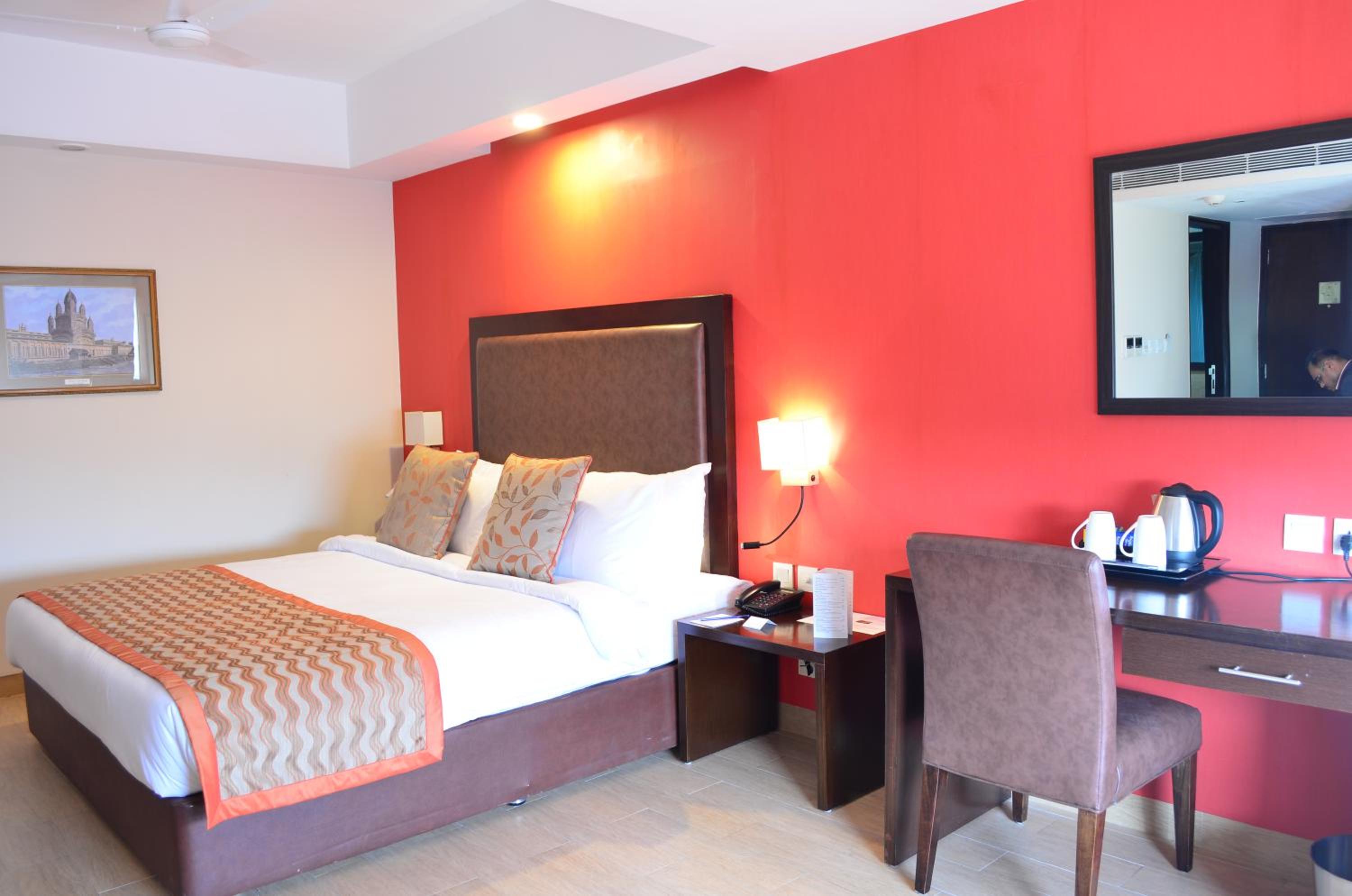 Premium Double or Twin Room photo 3