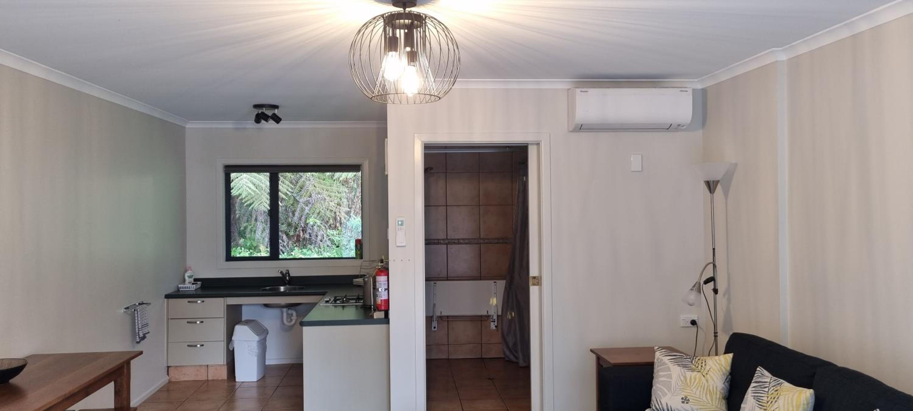 Superior King Suite - Photo 9