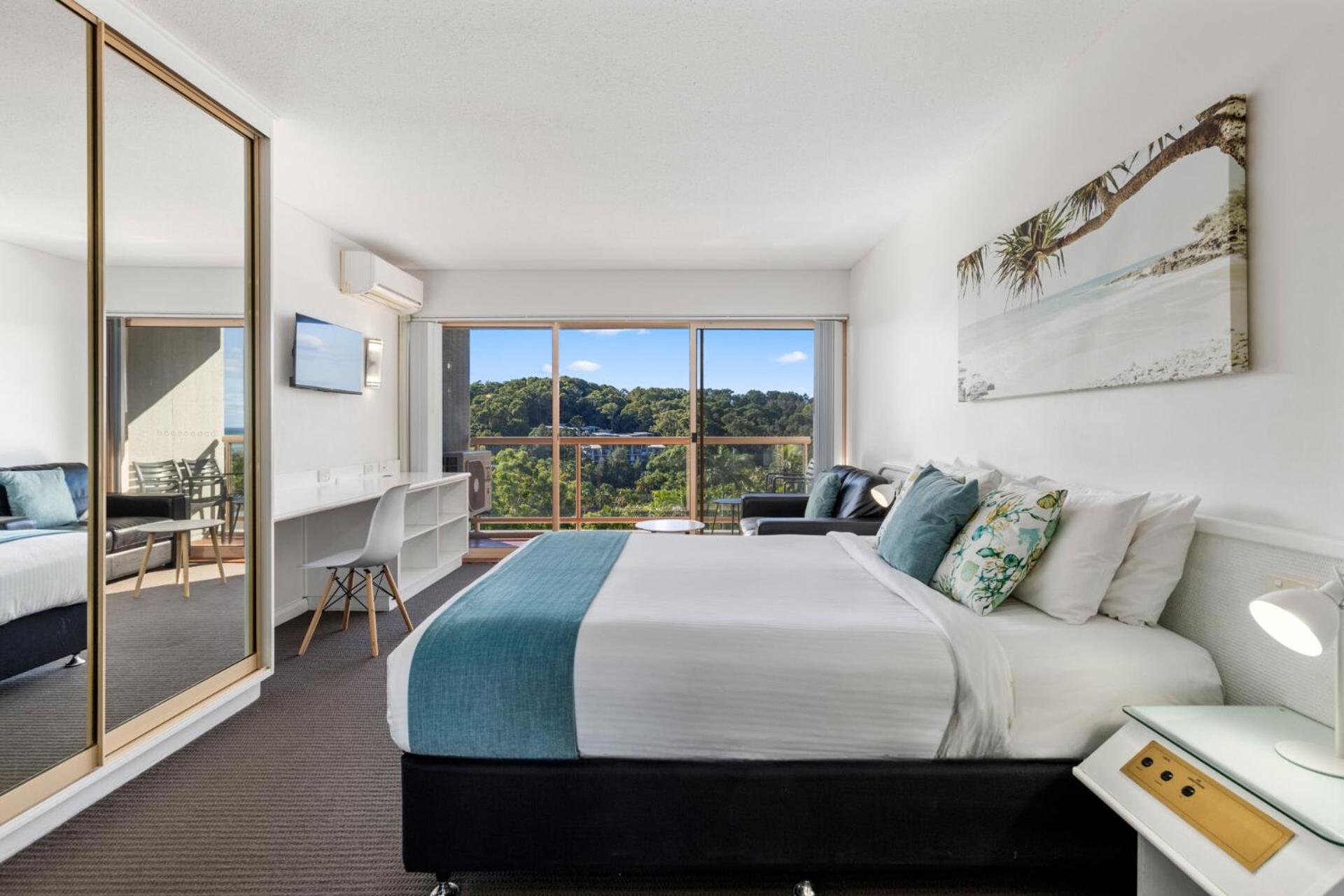 Ocean View Studio - Accessible via stairs only