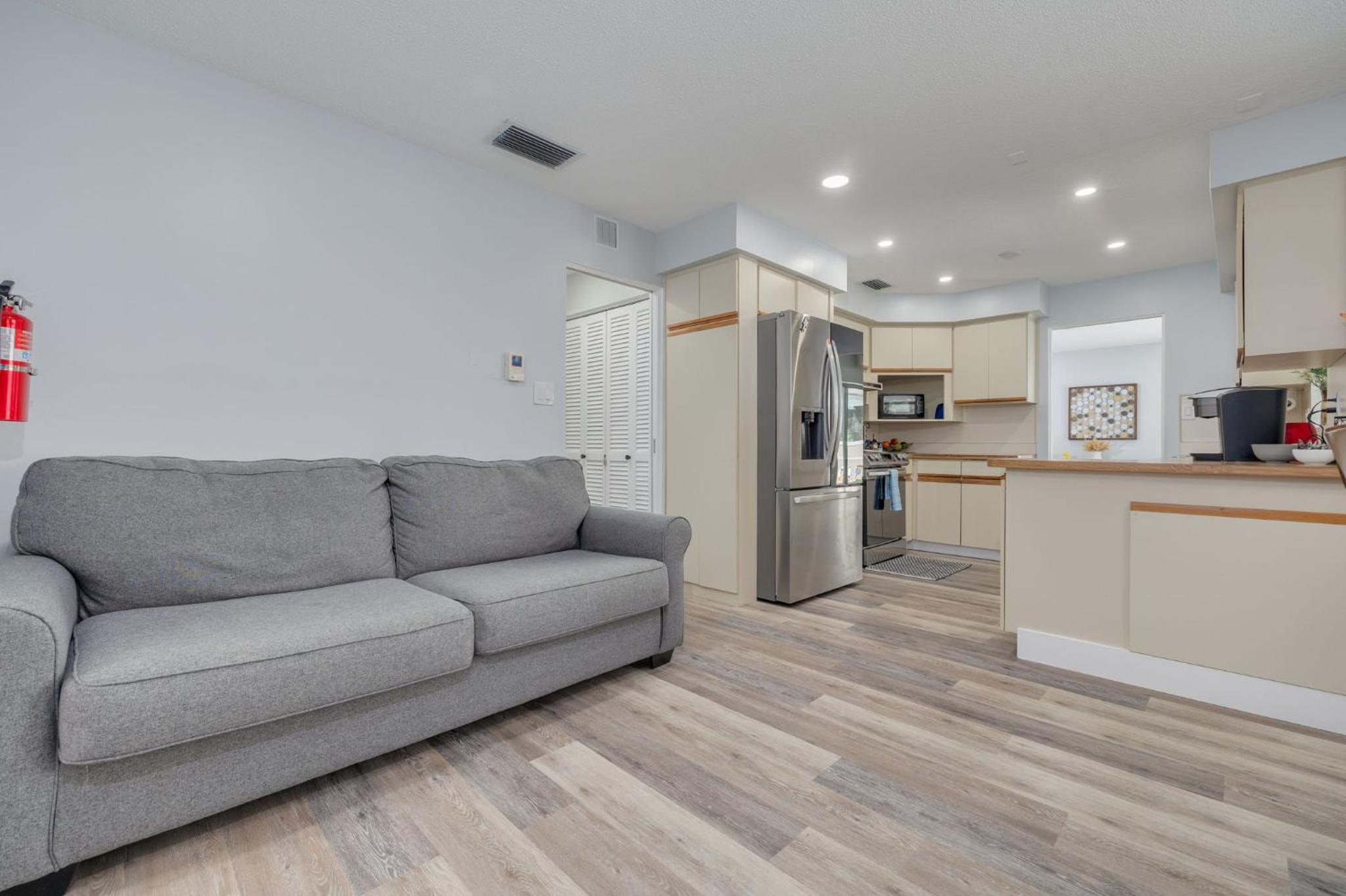 Four-Bedroom House photo 2
