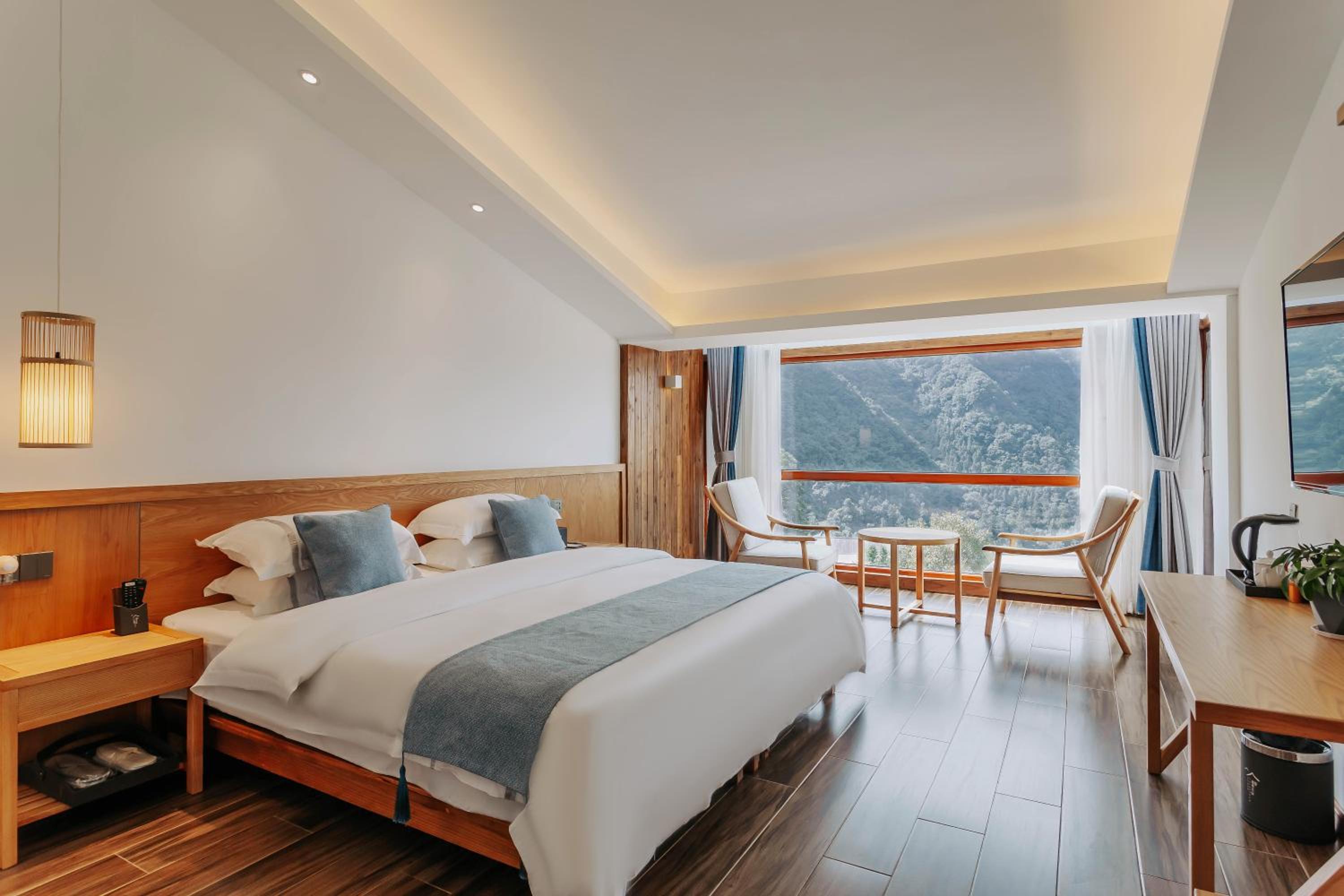 Double Room with Mountain View photo 3