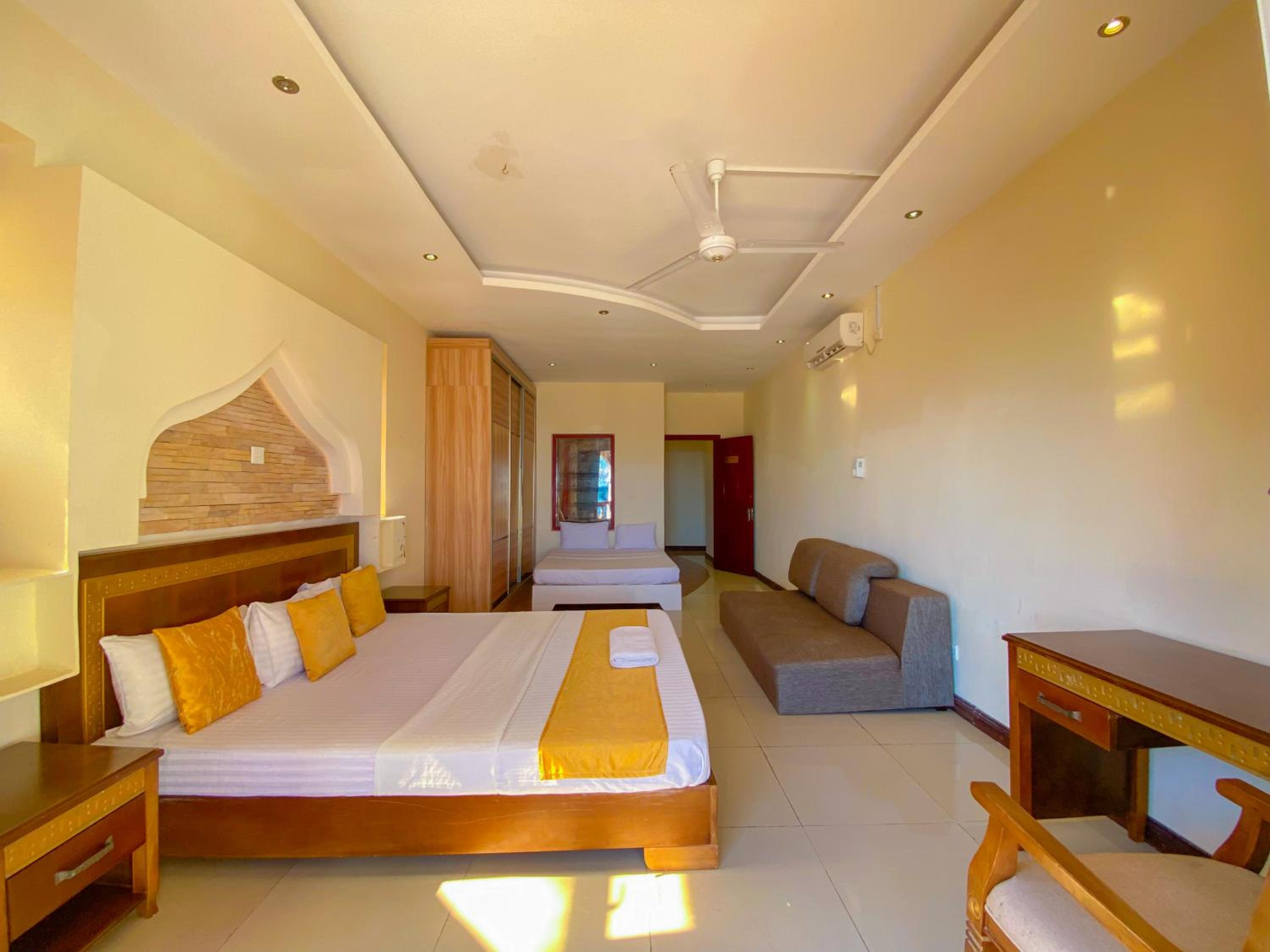 King Suite with Ocean View