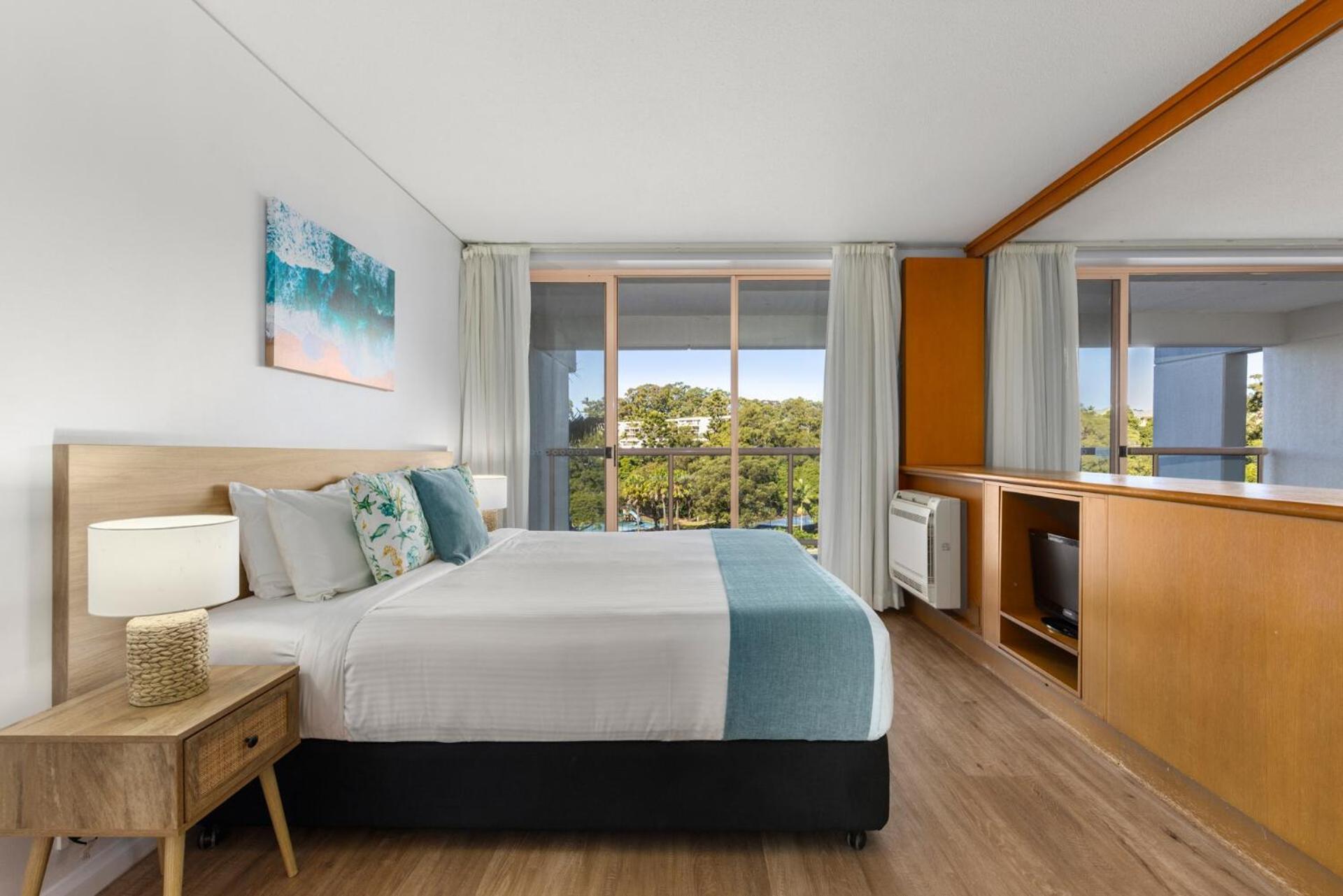 Resort 1 Bedroom Apartment with Spa - Photo 1