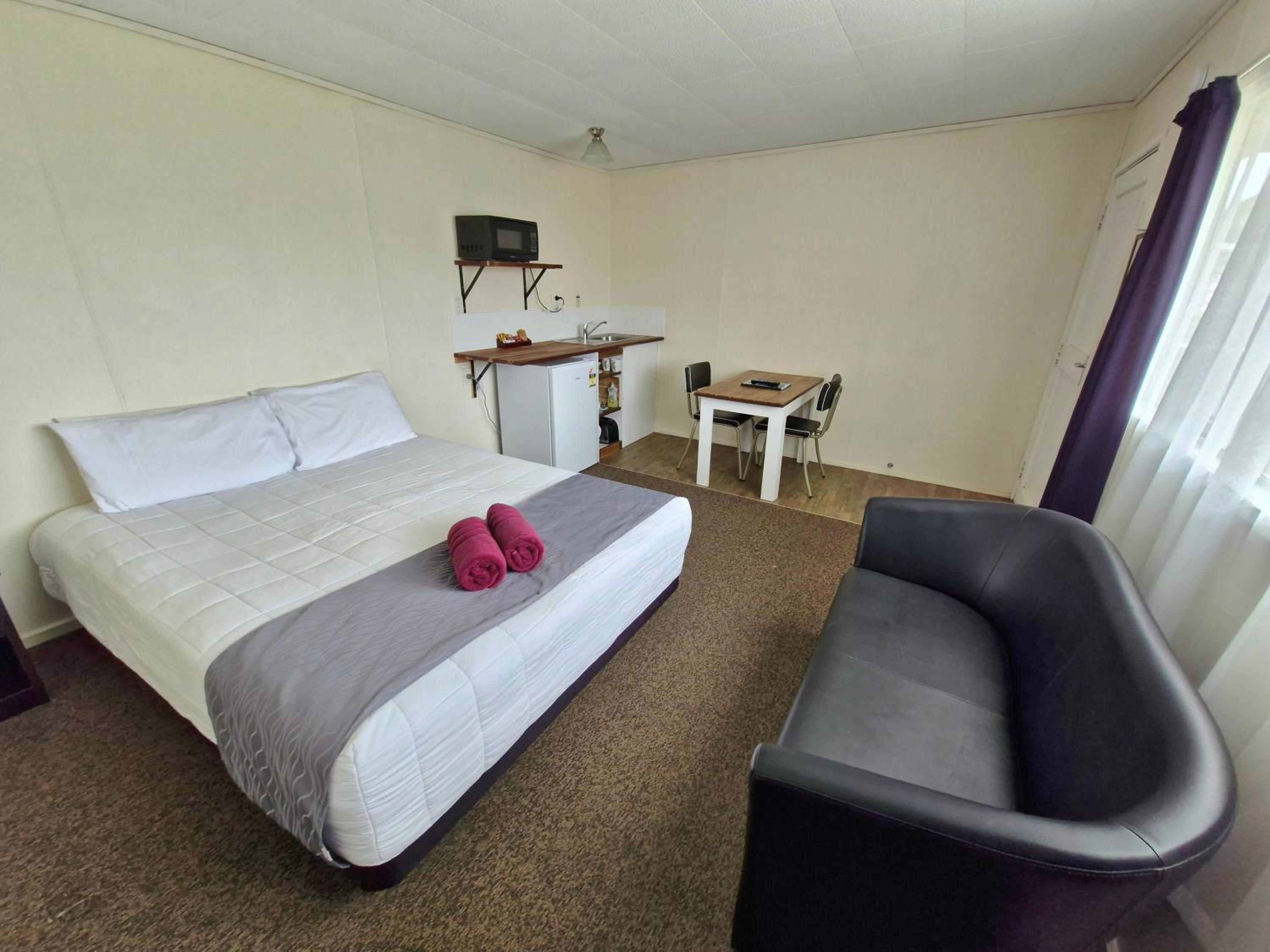 Standard Queen Room photo 1