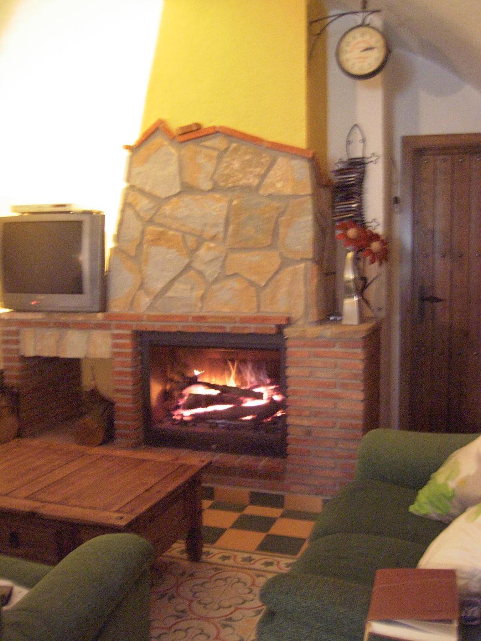 Two-Bedroom Cave Apartment photo 3