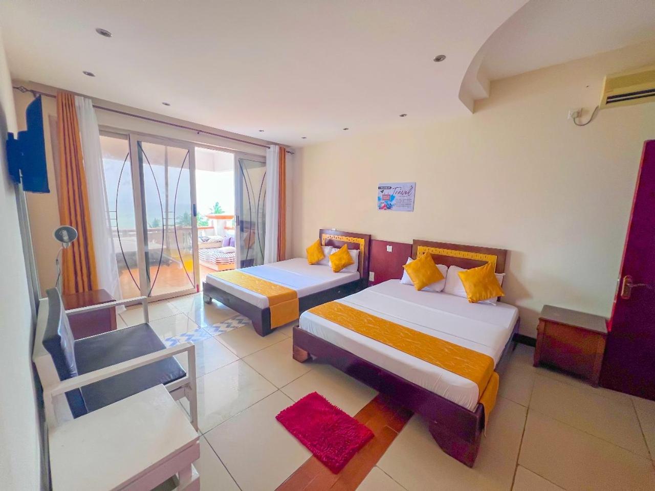 Quadruple Room with Sea View