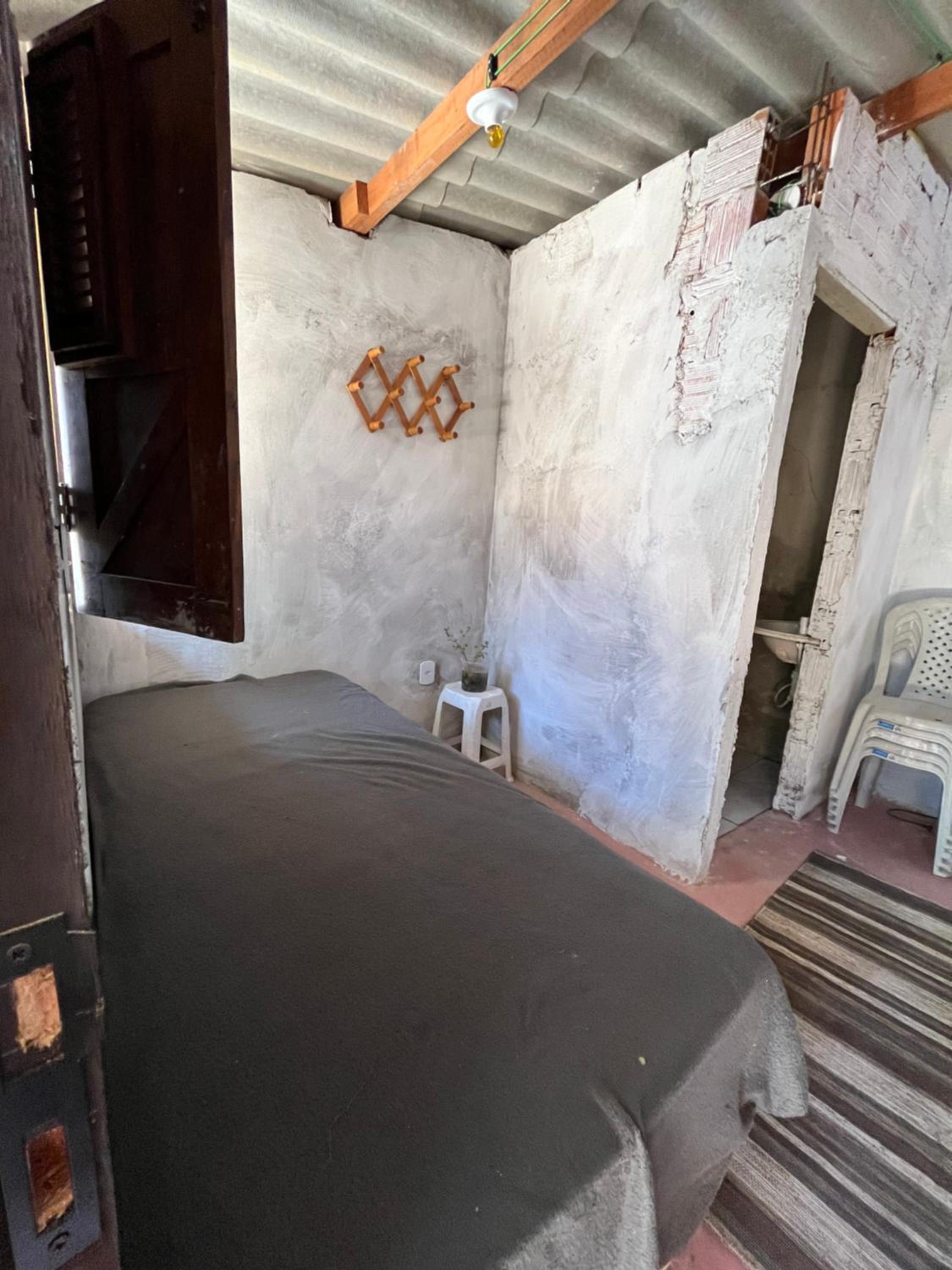 Economy Triple Room with Shared Bathroom photo 1