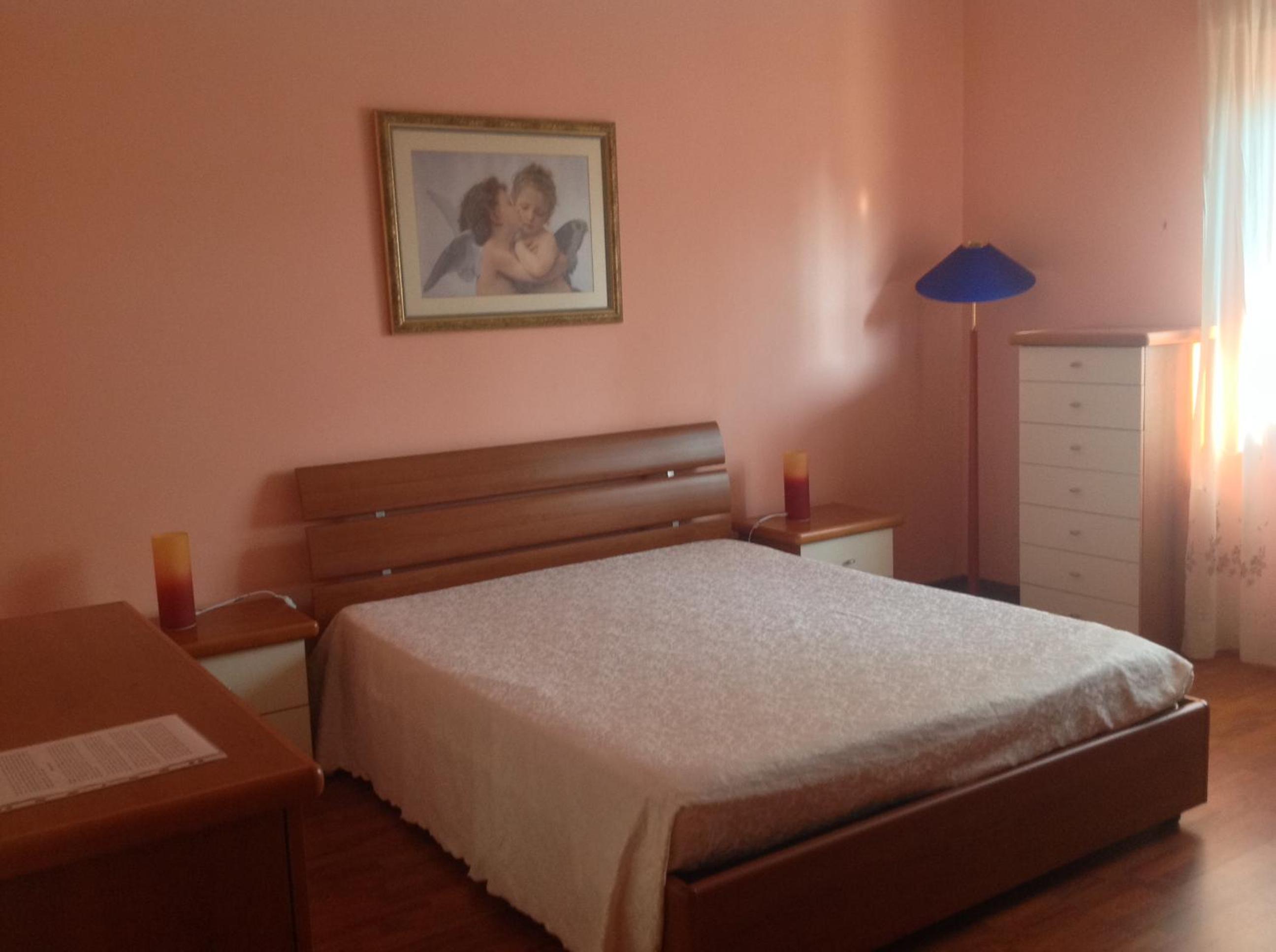 Three-Bedroom House photo 2