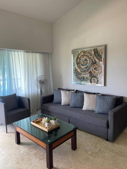 Two-Bedroom Apartment with Balcony and Sea View photo 1