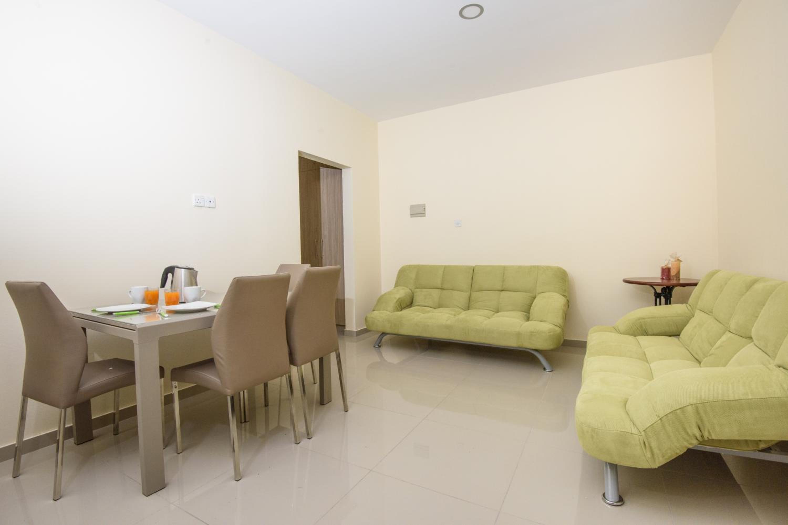 One-Bedroom Apartment - Annex photo 3