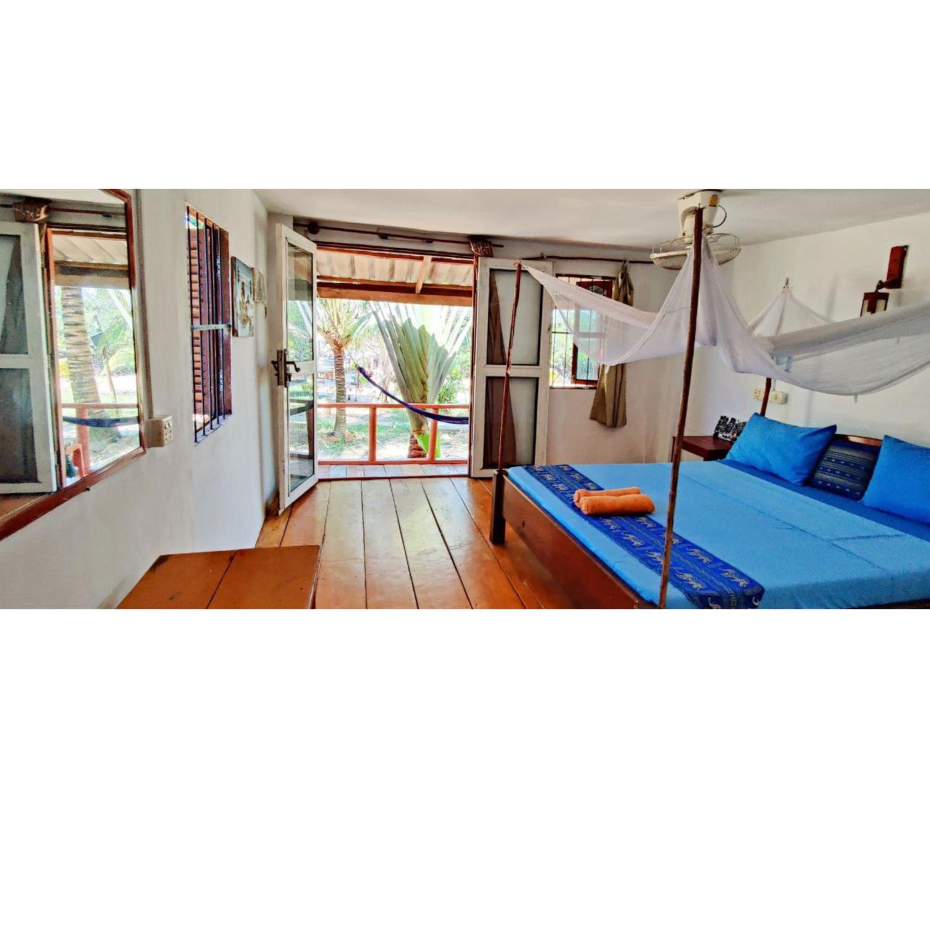 Bungalow - Beach Front photo 1