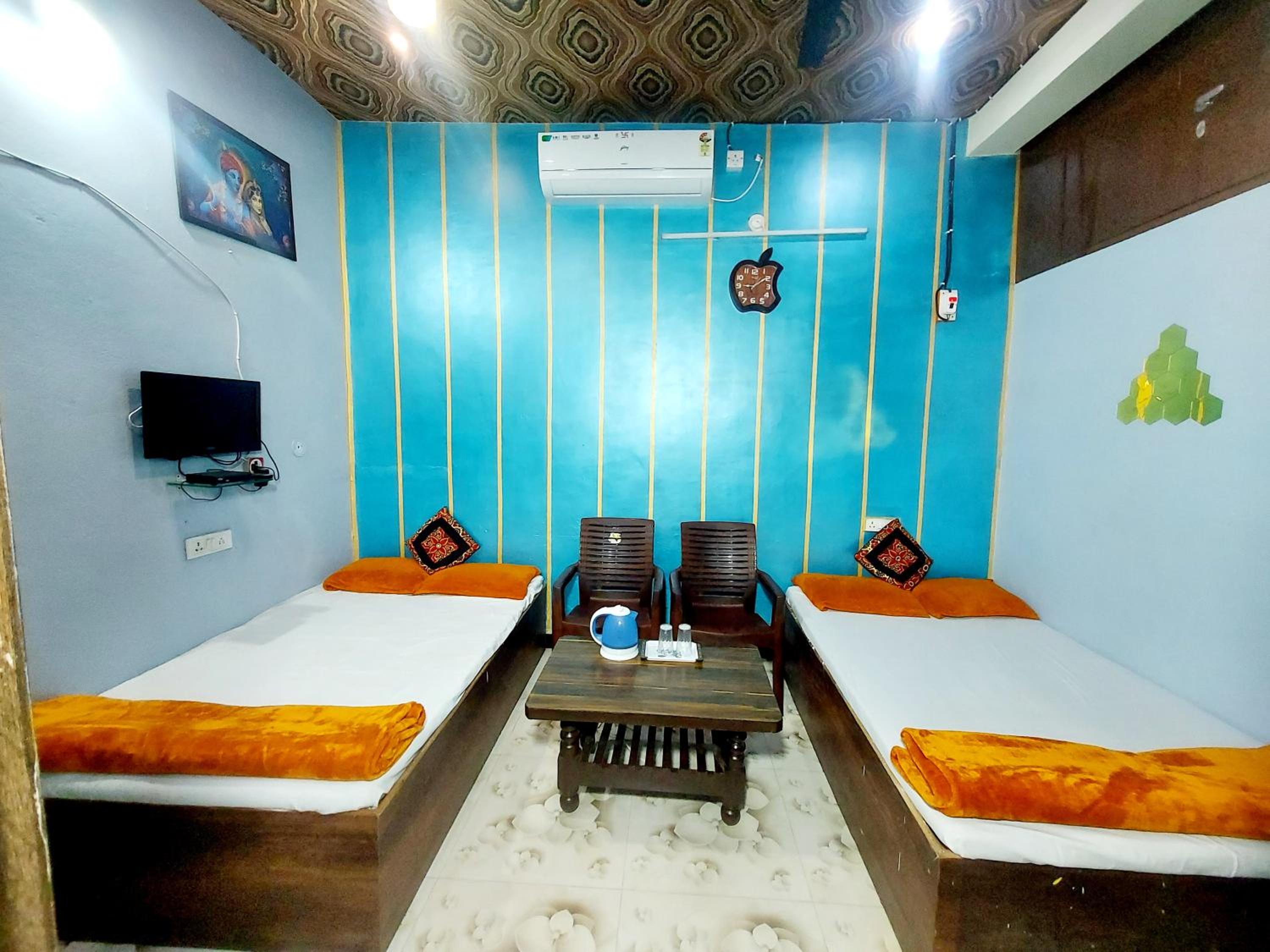 Deluxe Family Room photo 2