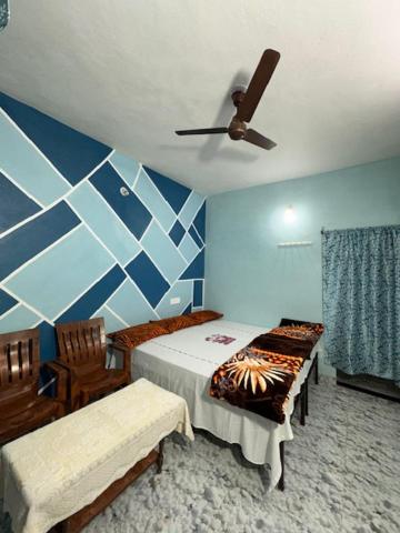 Family Room with Private Bathroom photo 3