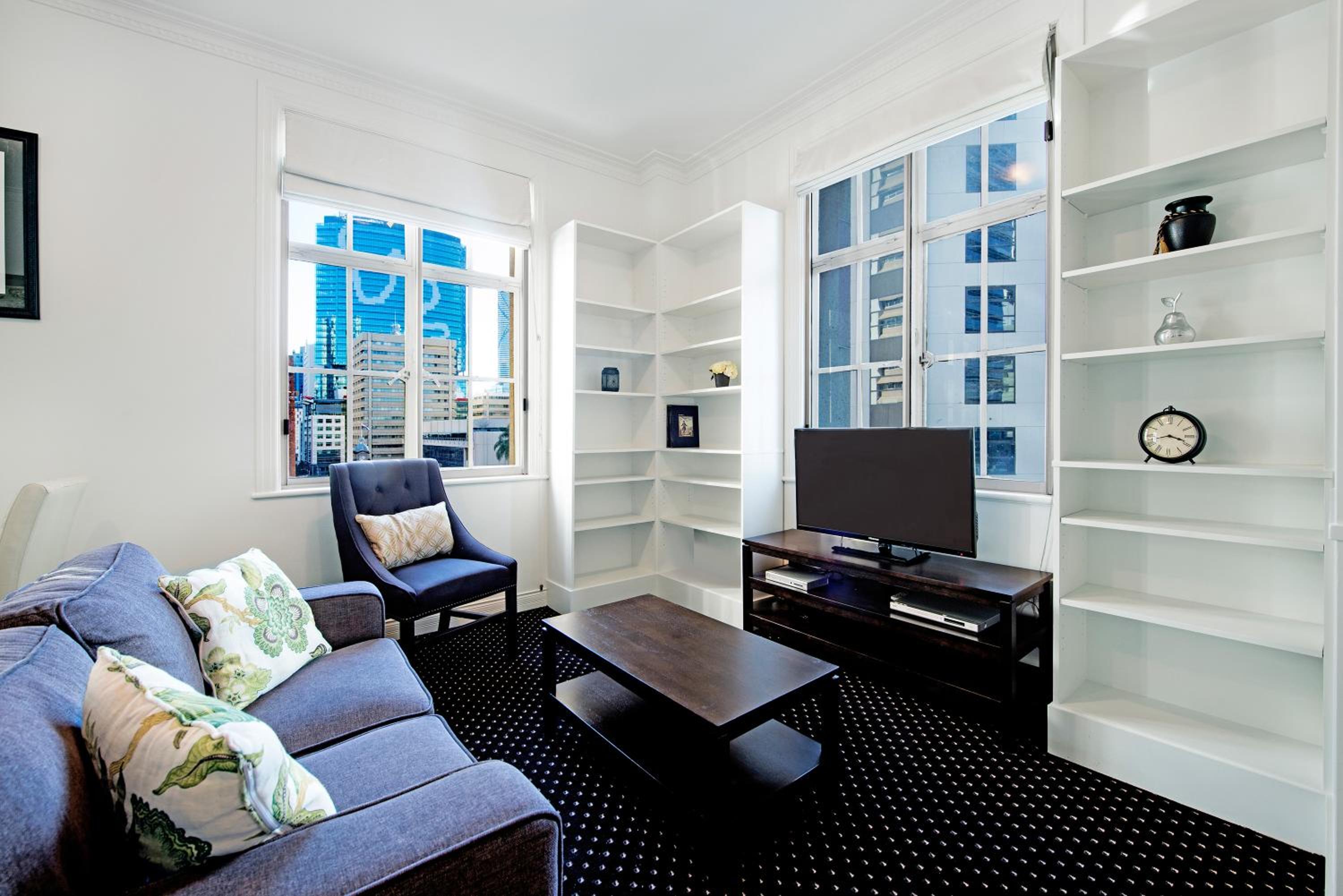 Superior One-Bedroom Apartment