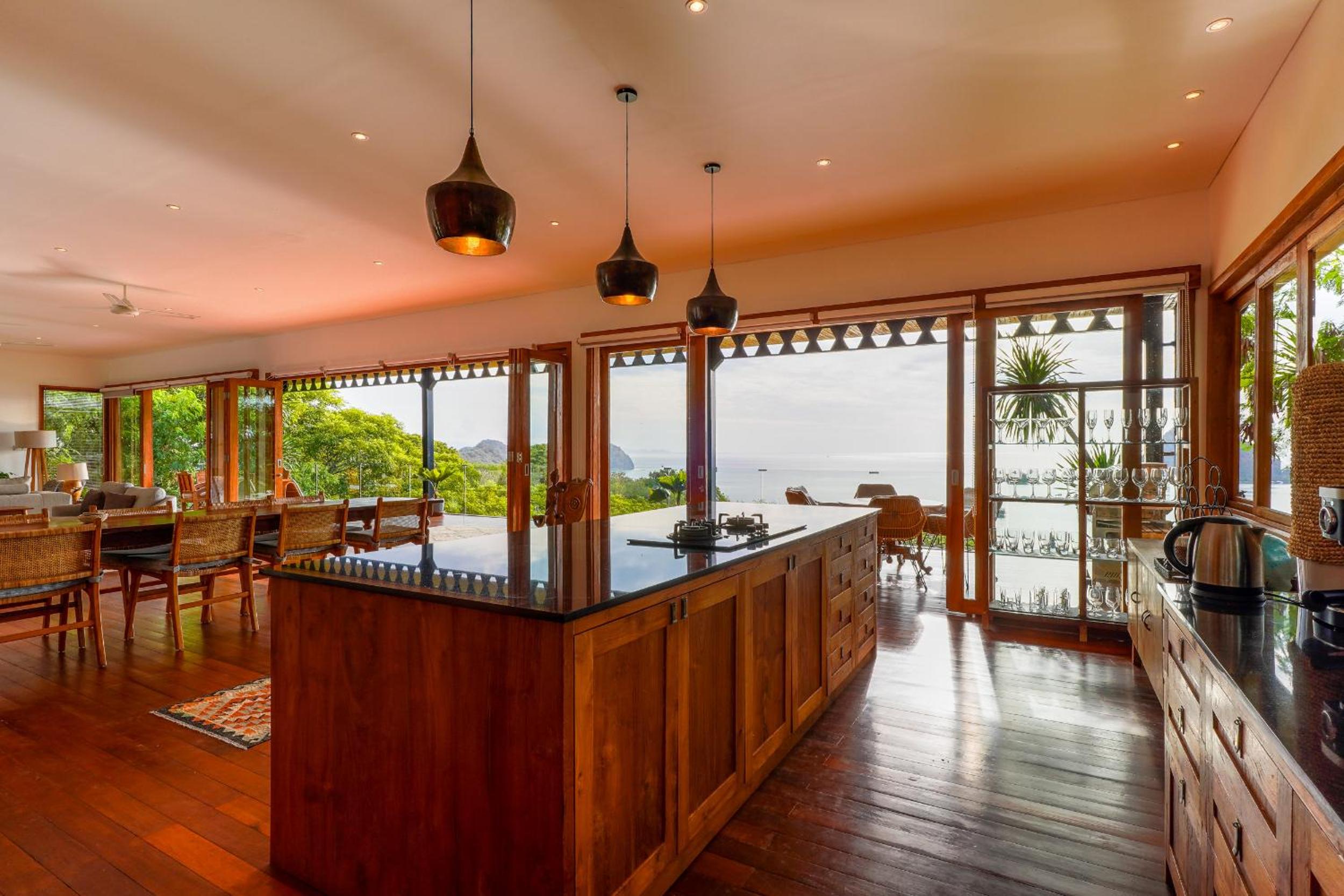 Villa with Sea View (Room based on number guests booking) - Photo 15