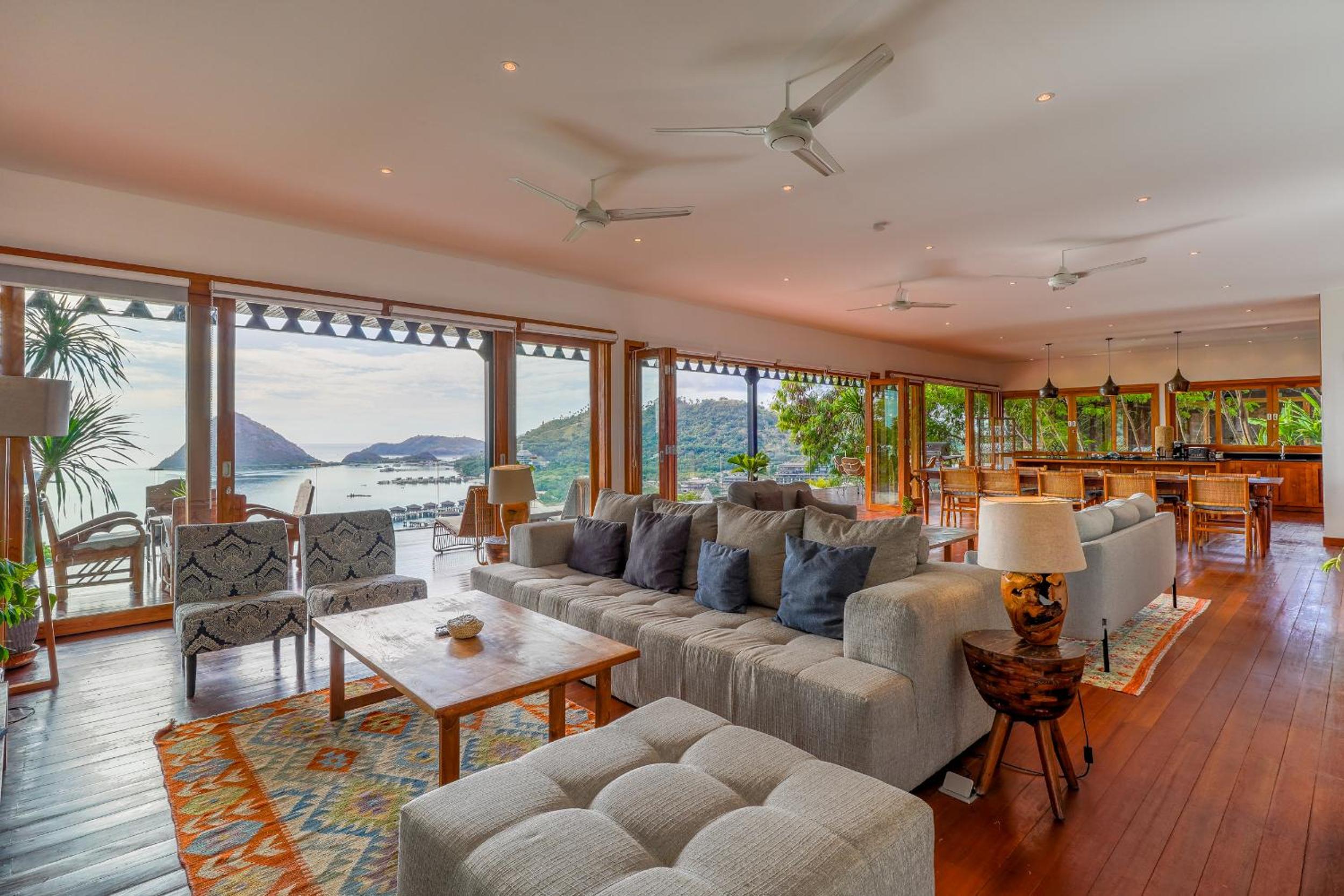 Villa with Sea View (Room based on number guests booking) - Photo 5