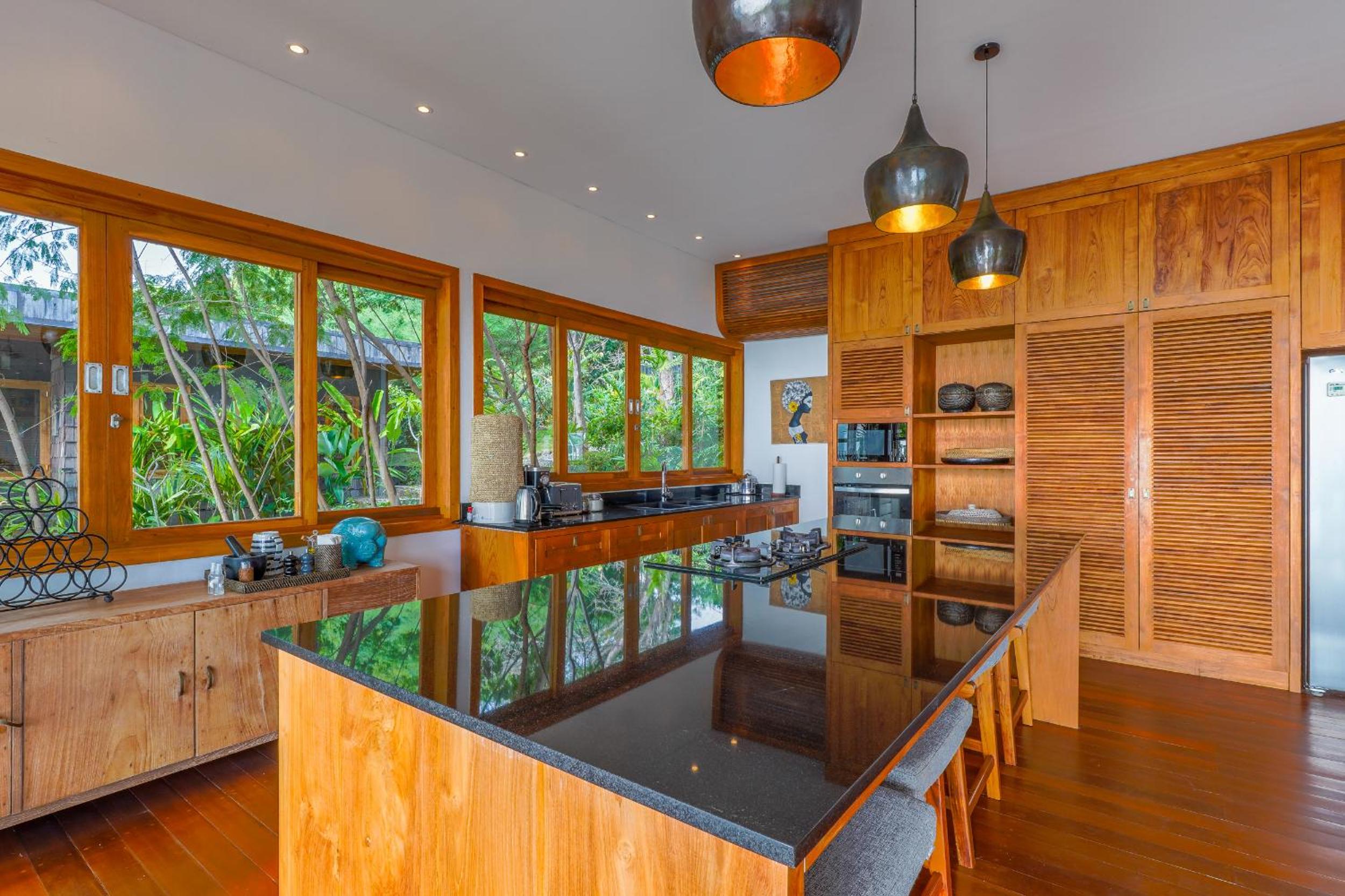 Villa with Sea View (Room based on number guests booking) - Photo 2