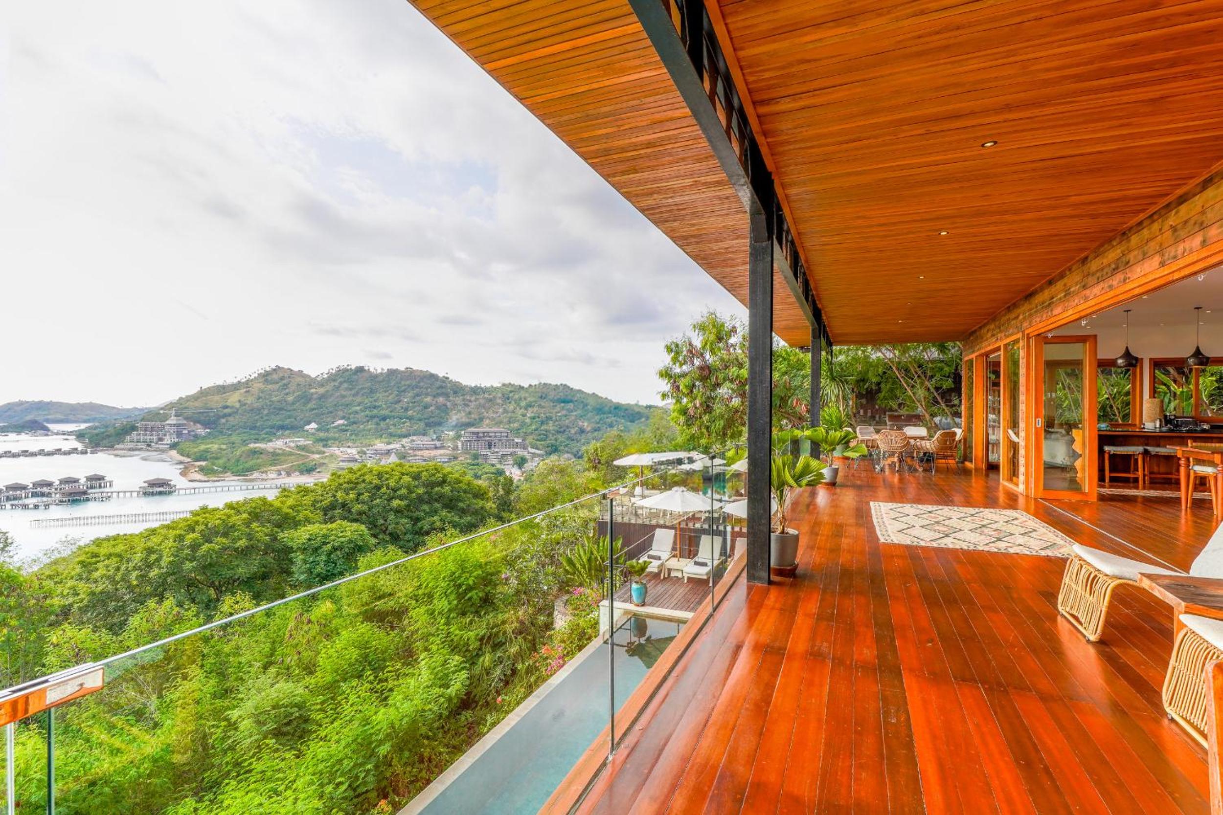 Villa with Sea View (Room based on number guests booking) - Photo 38