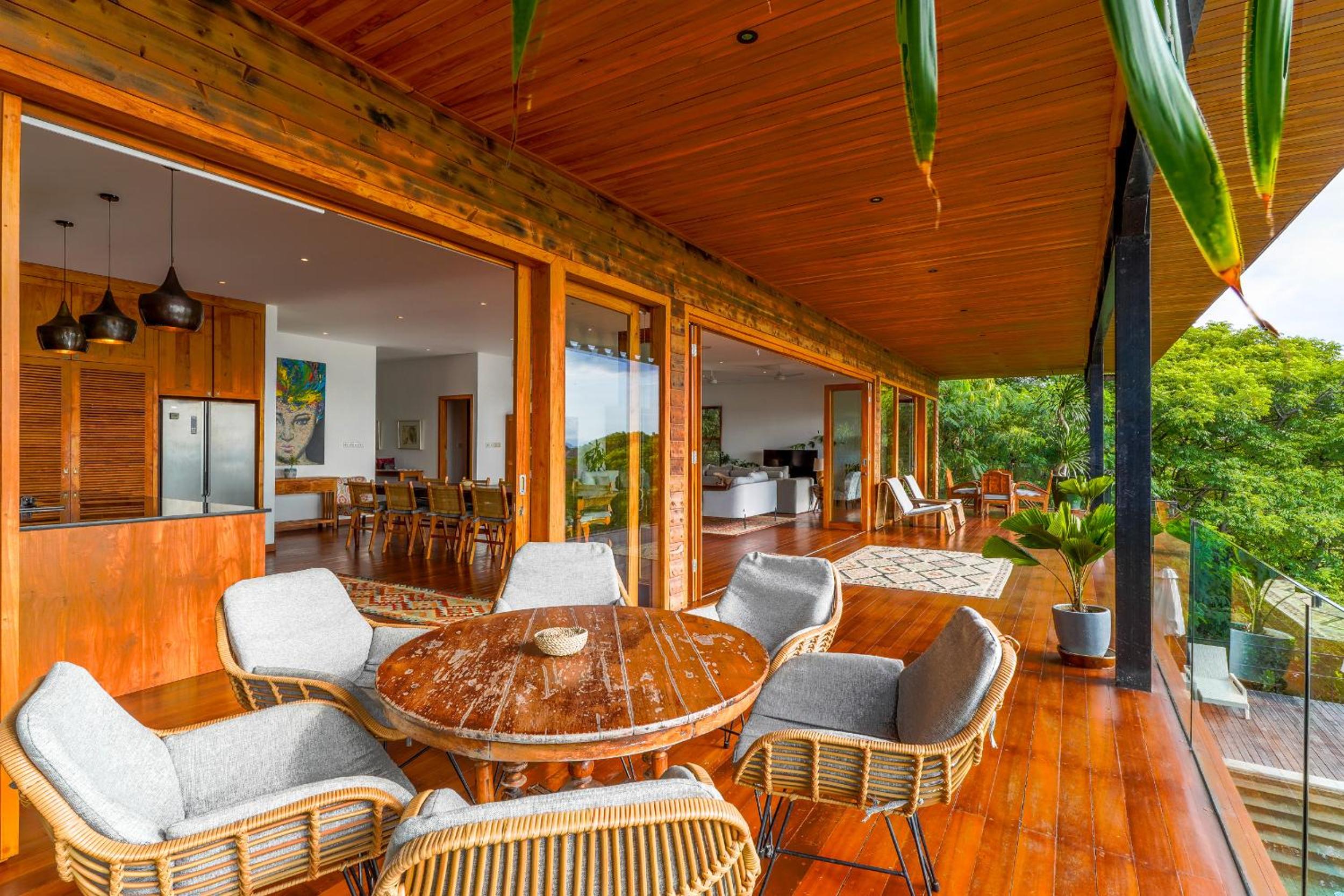 Villa with Sea View (Room based on number guests booking) - Photo 36