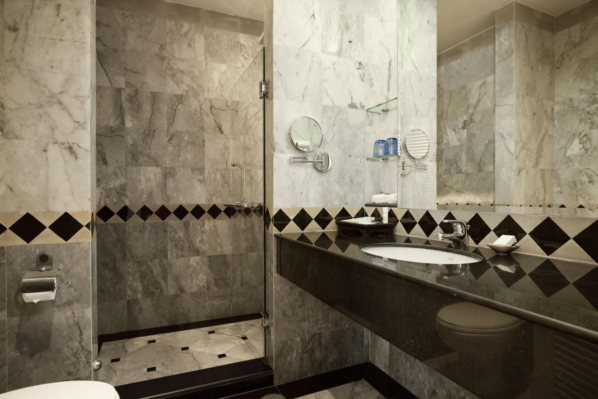 Deluxe Twin Room - Photo 3