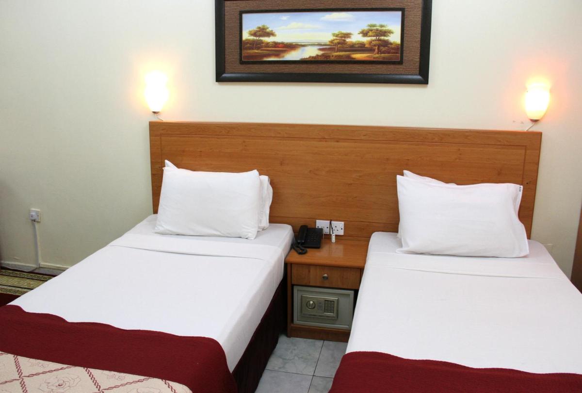 Deluxe Double Room photo 3