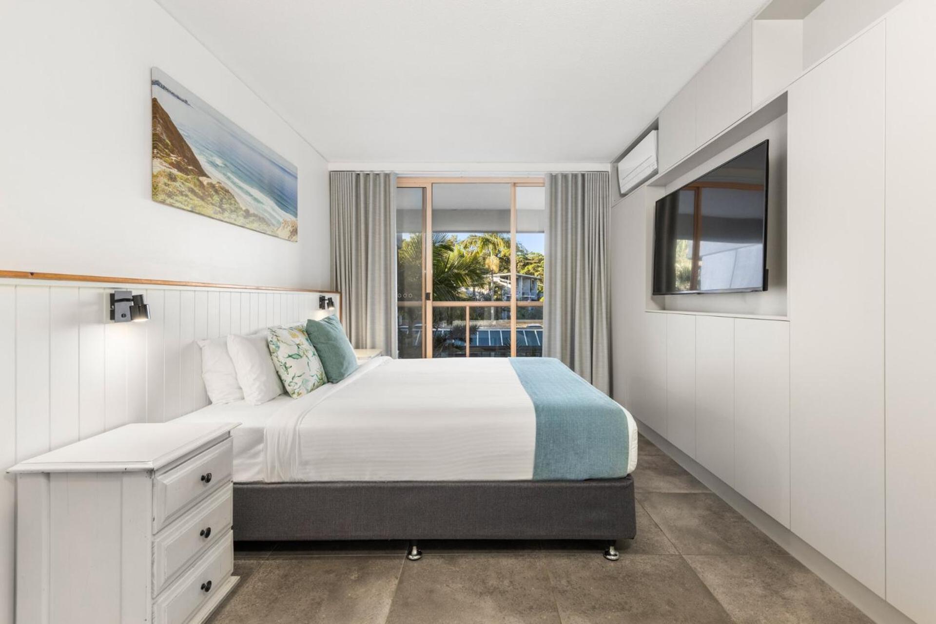 Executive One-Bedroom Apartment - Photo 1