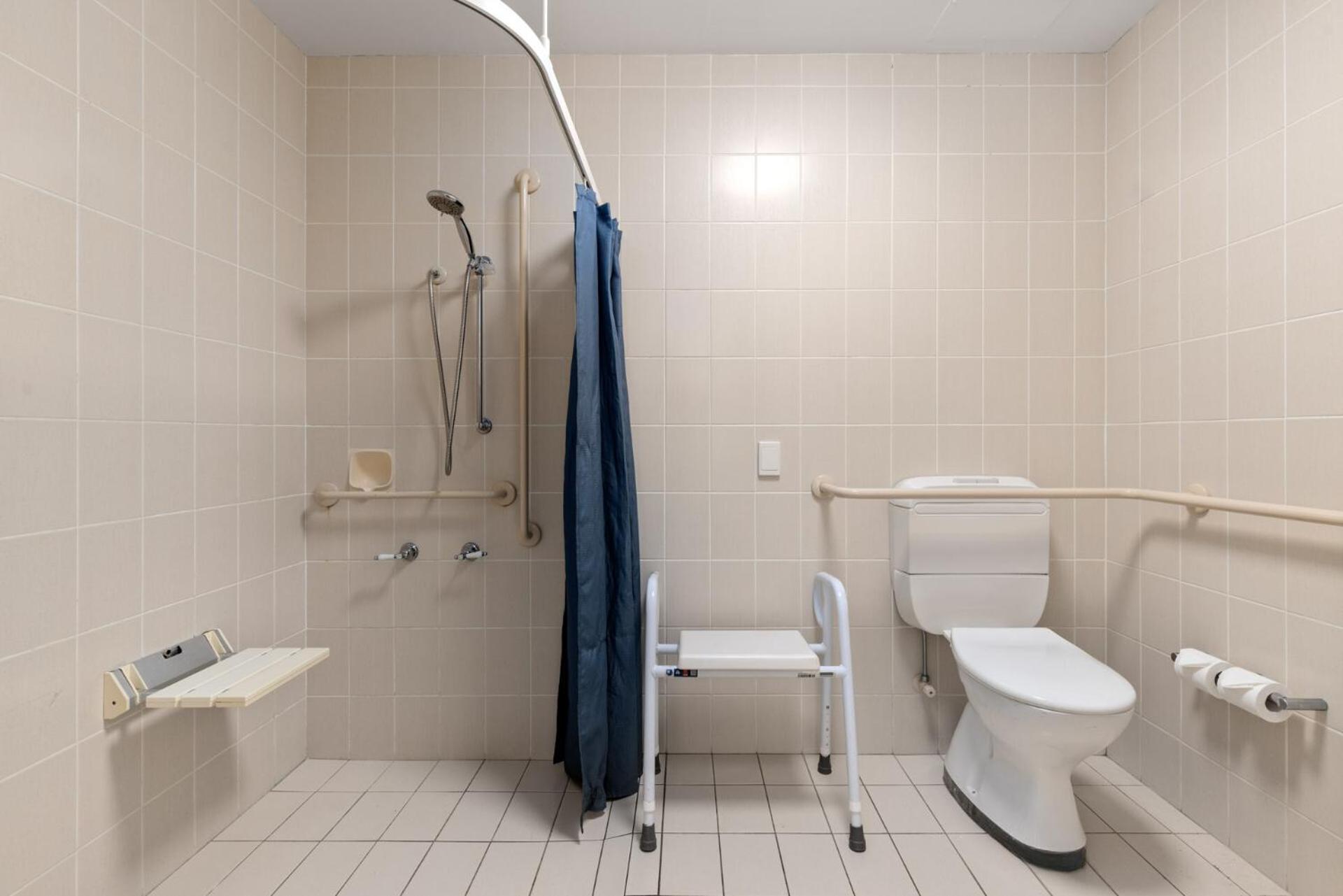 Accessible One-Bedroom Apartment - Photo 8