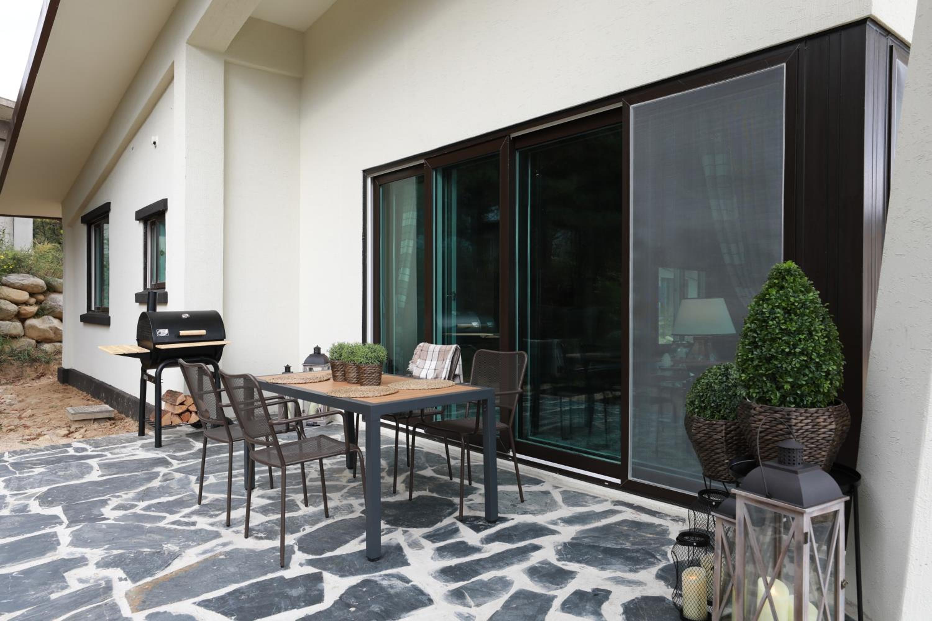 Noblian Lucerne 36PY - Terrace River View - Photo 2