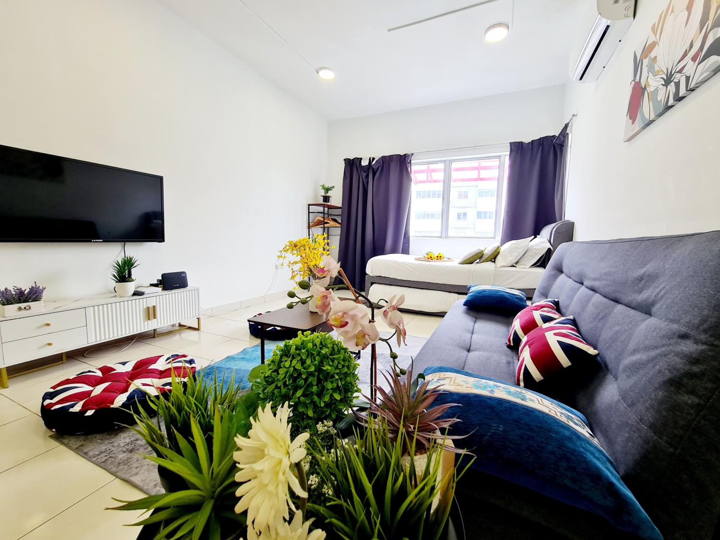 Three-Bedroom Apartment photo 1