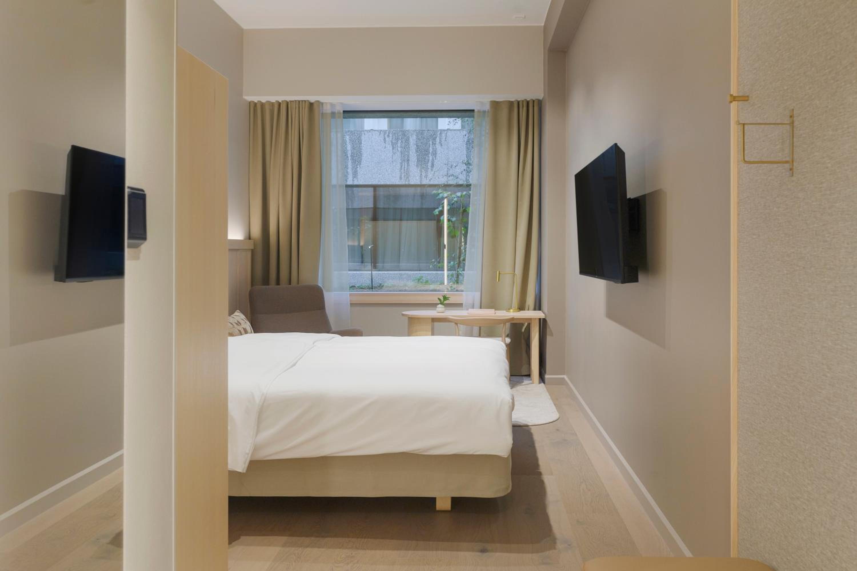 Standard Queen Room - Photo 2