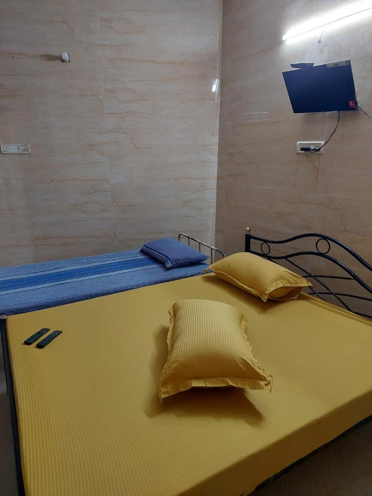 Basic Triple Room photo 1