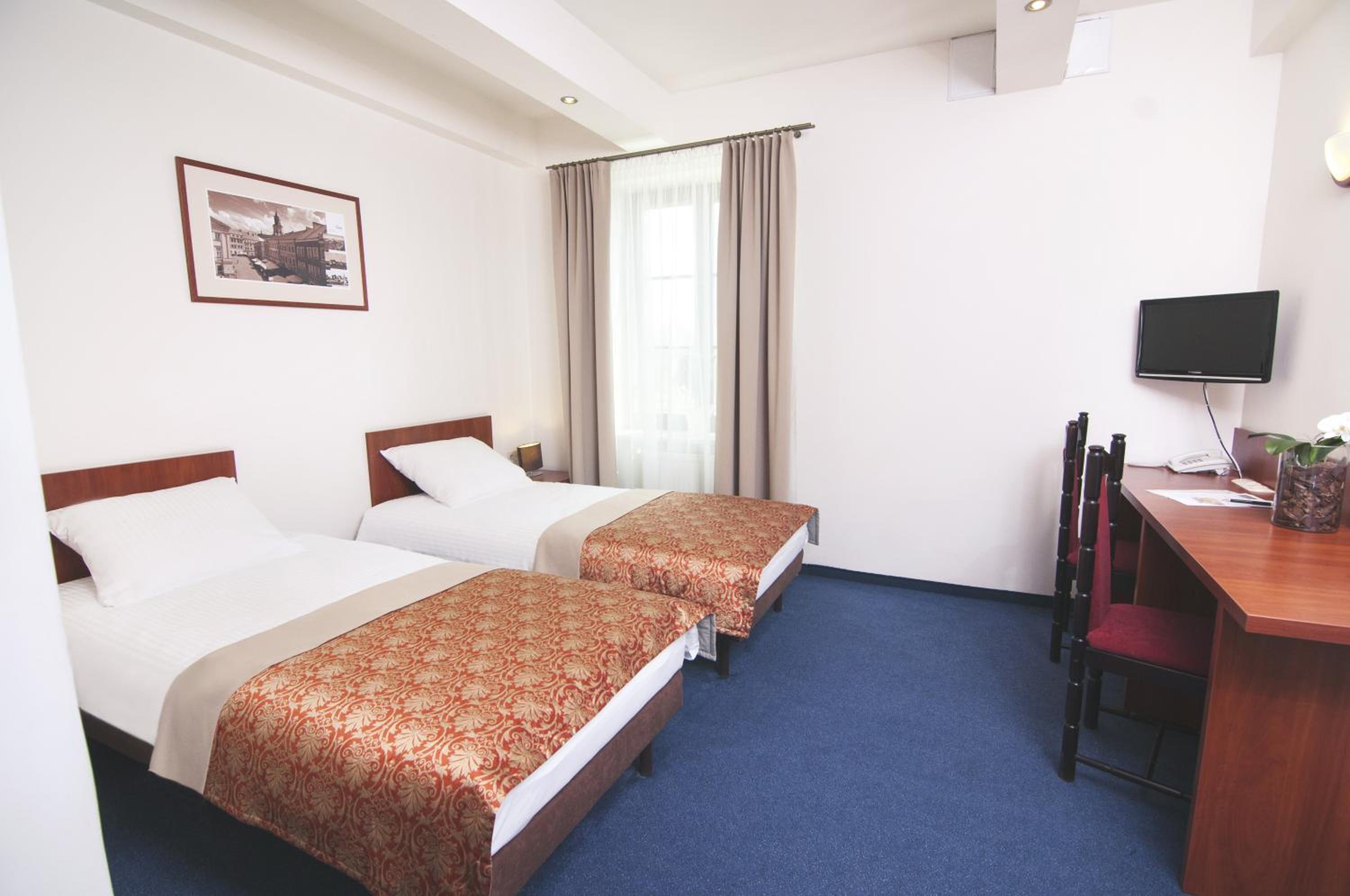Standard Twin Room photo 3