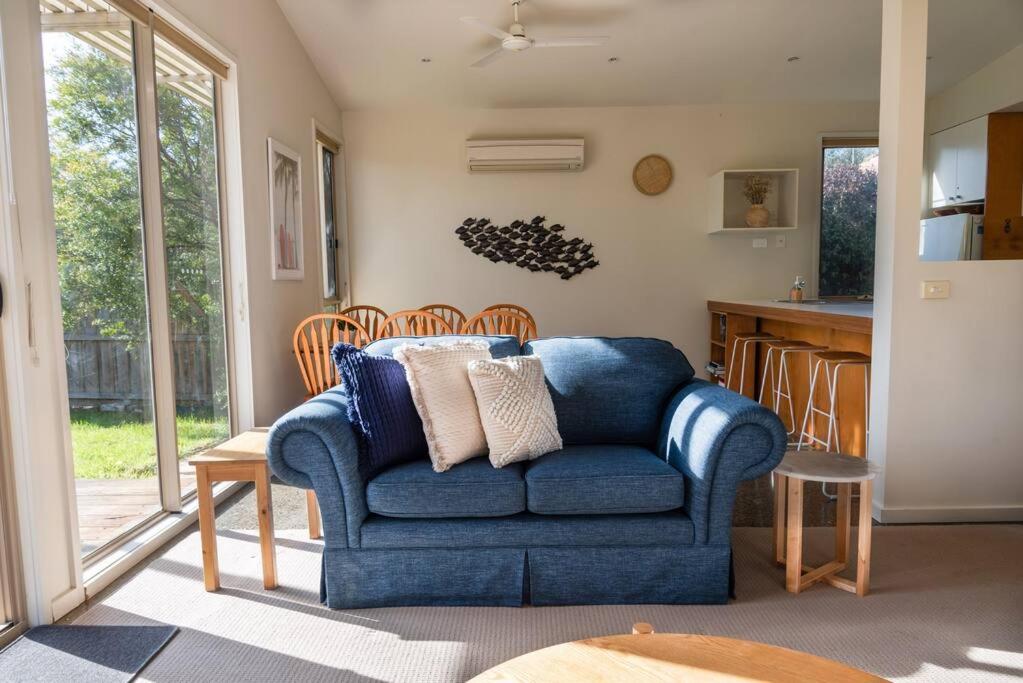 Three-Bedroom House photo 3