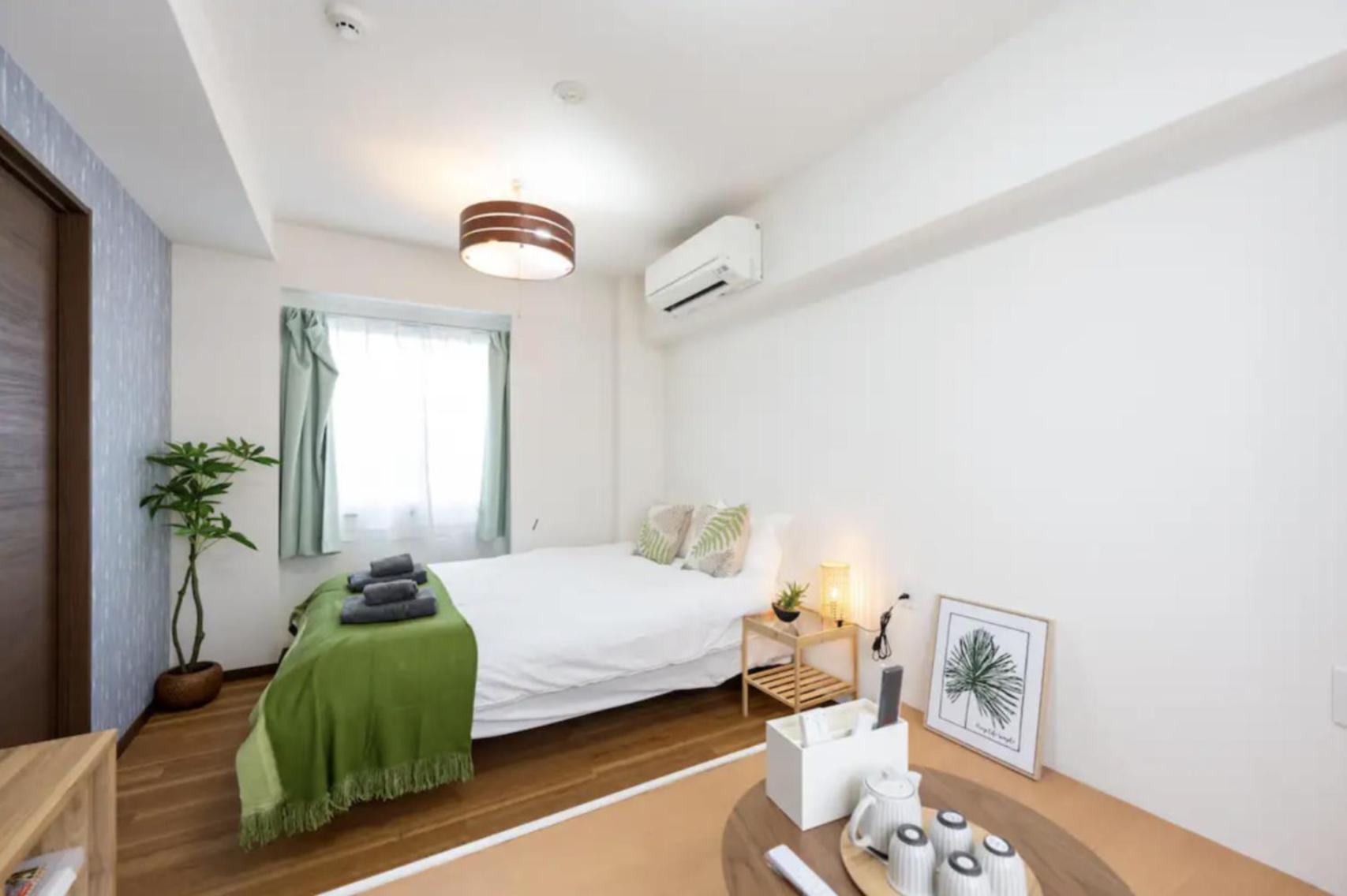 One-Bedroom Apartment photo 2