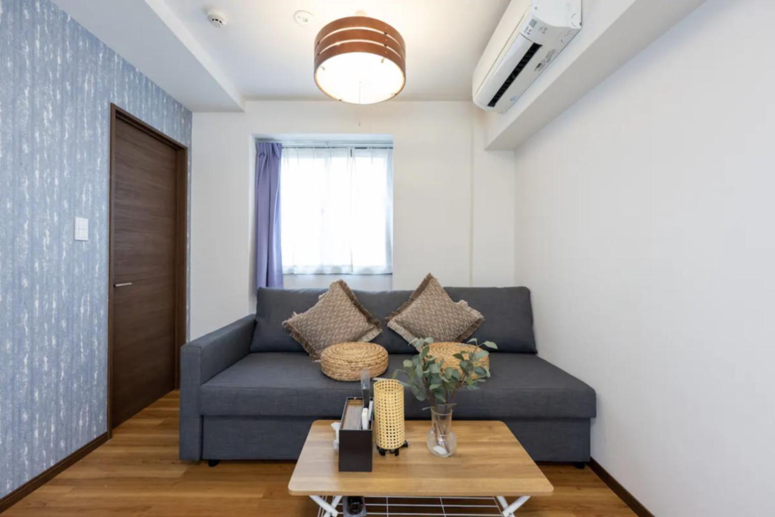 One-Bedroom Apartment photo 1