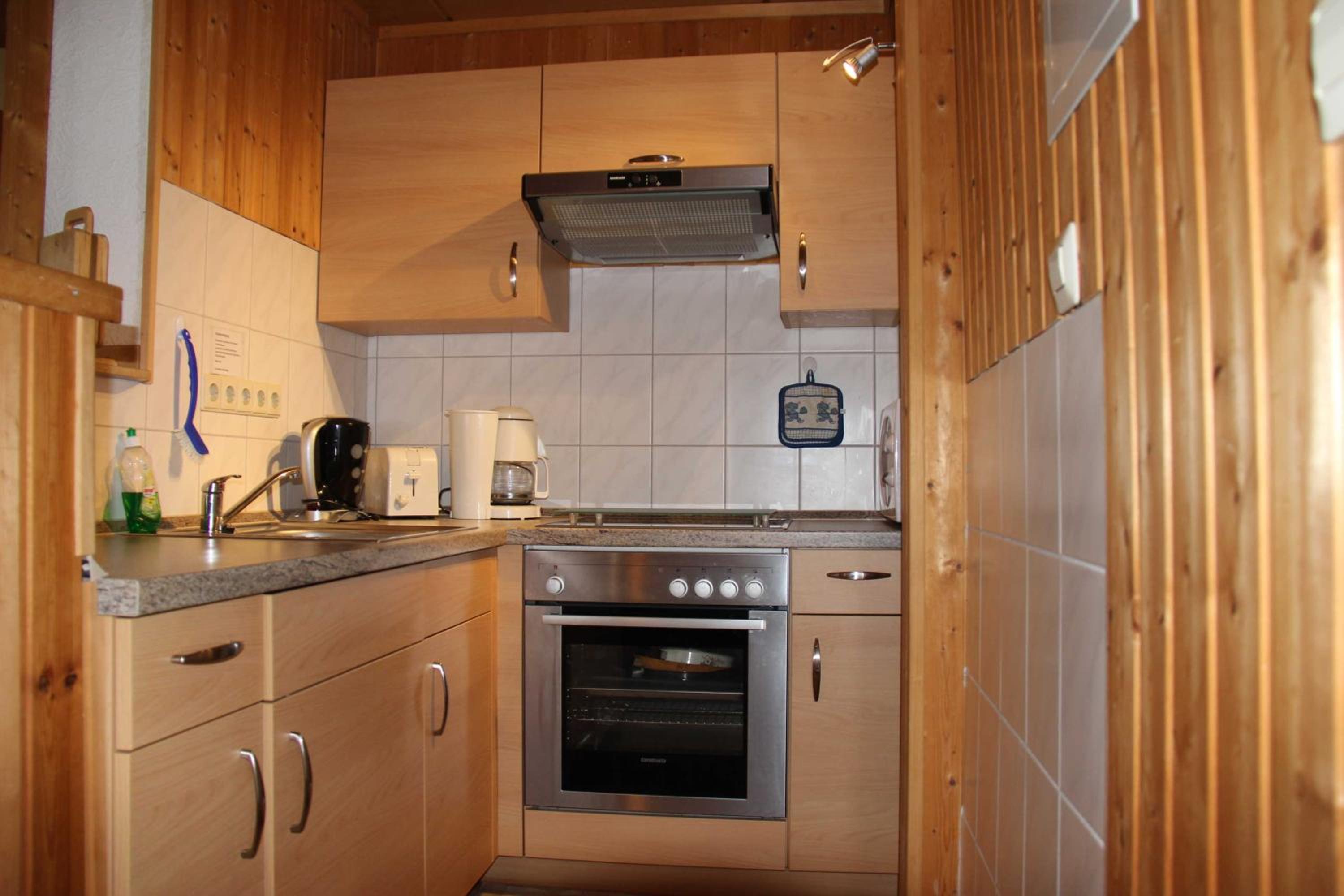 One-Bedroom Apartment with Terrace photo 2