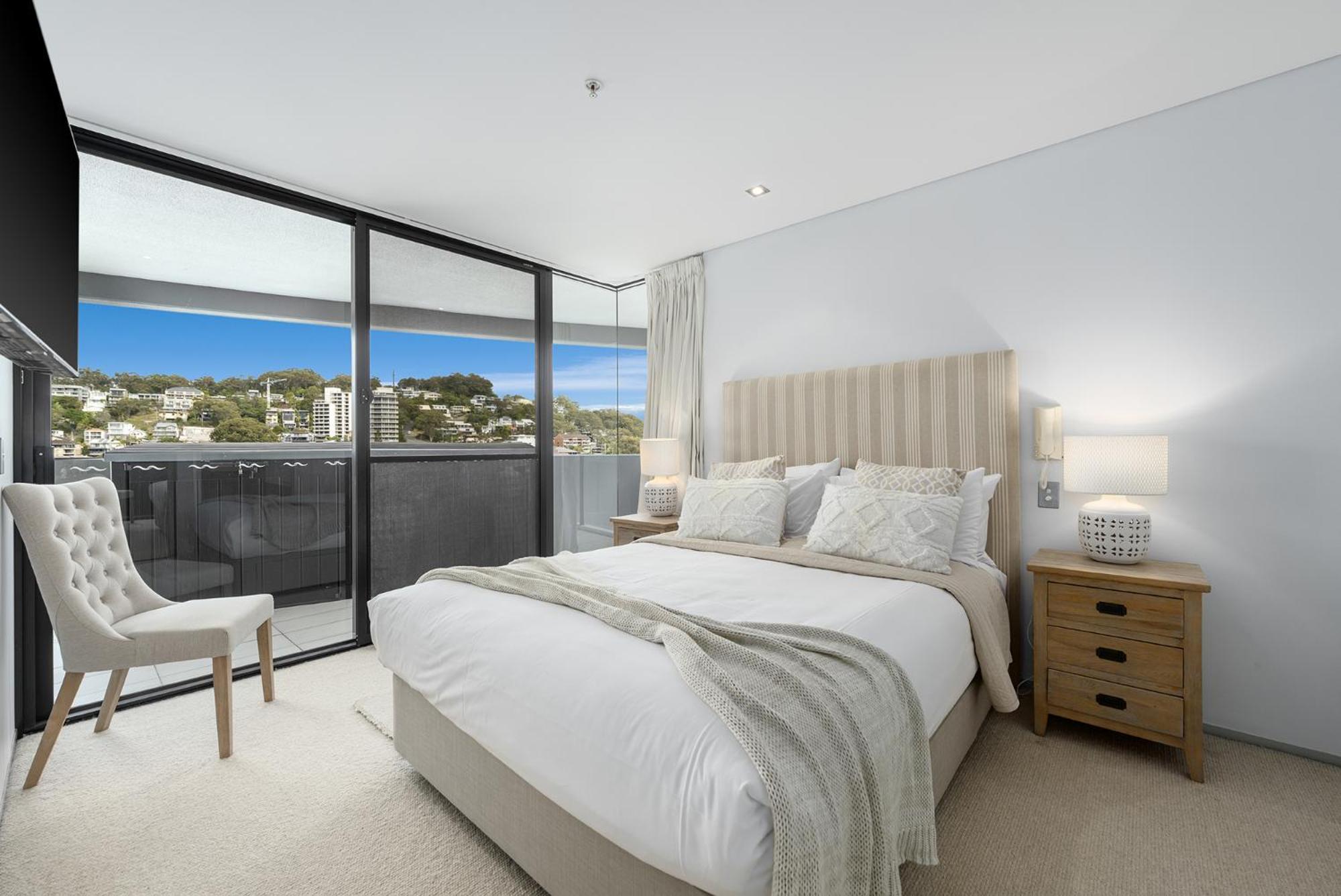 2 Bedroom Partial Ocean View thumbnail 5