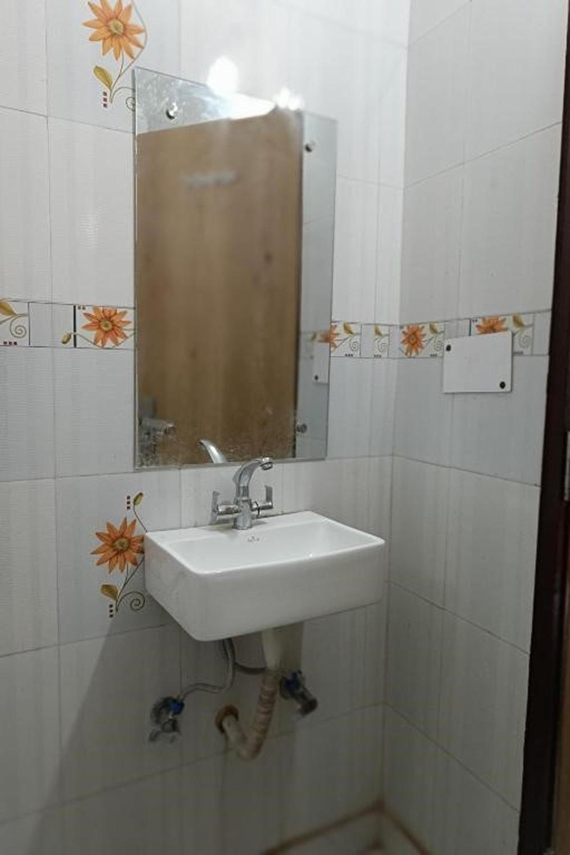 Budget Triple Room - Photo 18