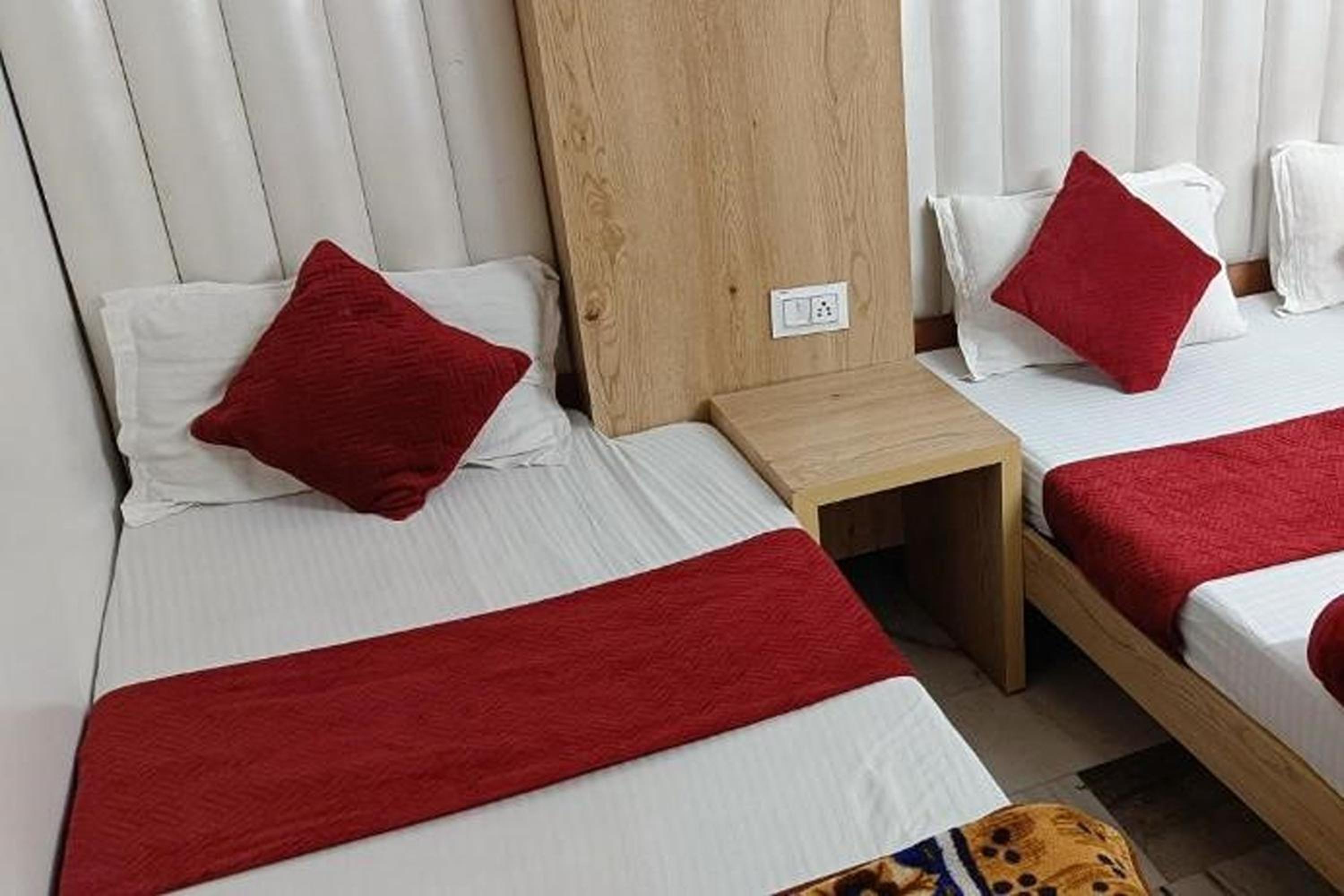 Budget Triple Room - Photo 12