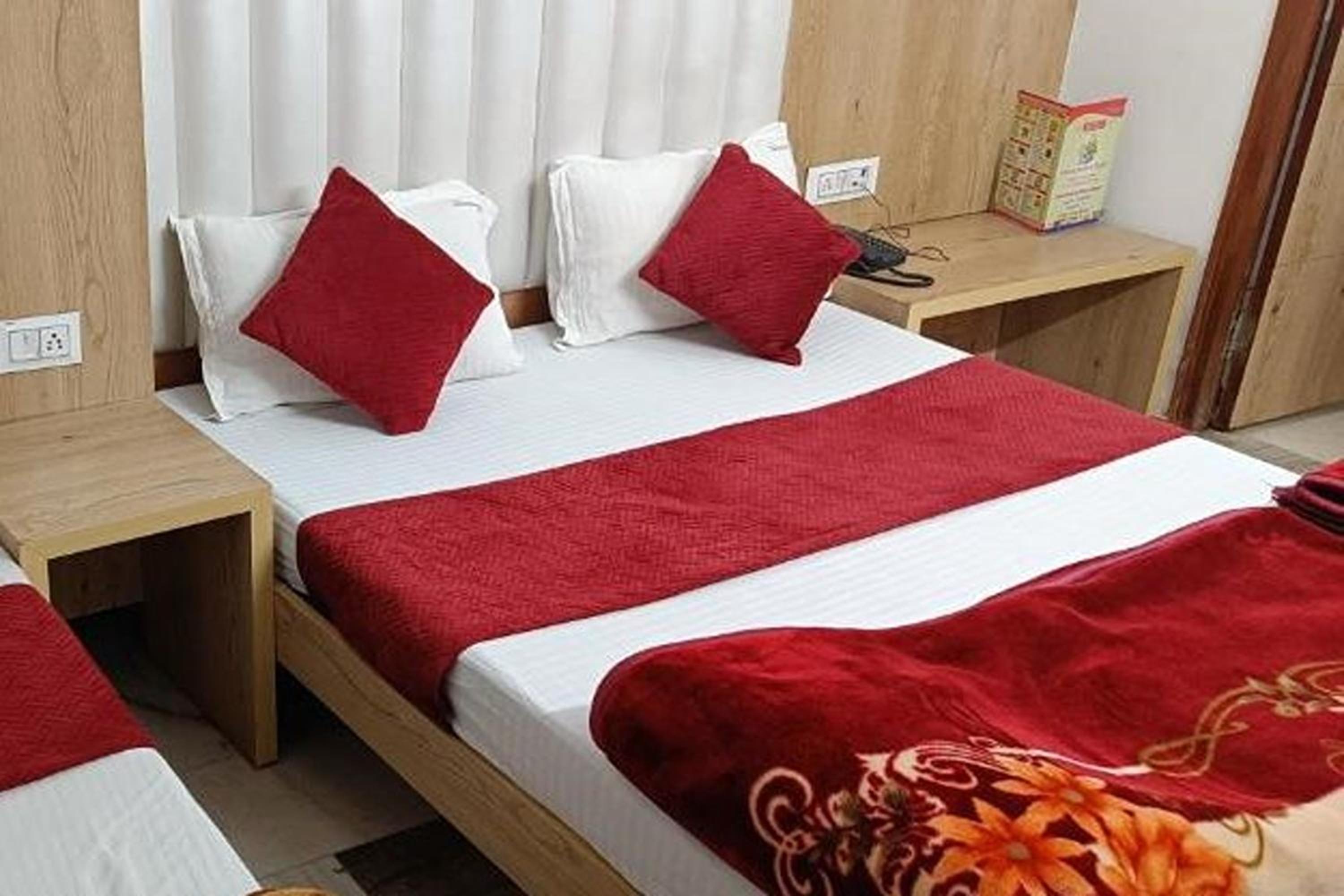 Budget Triple Room - Photo 9