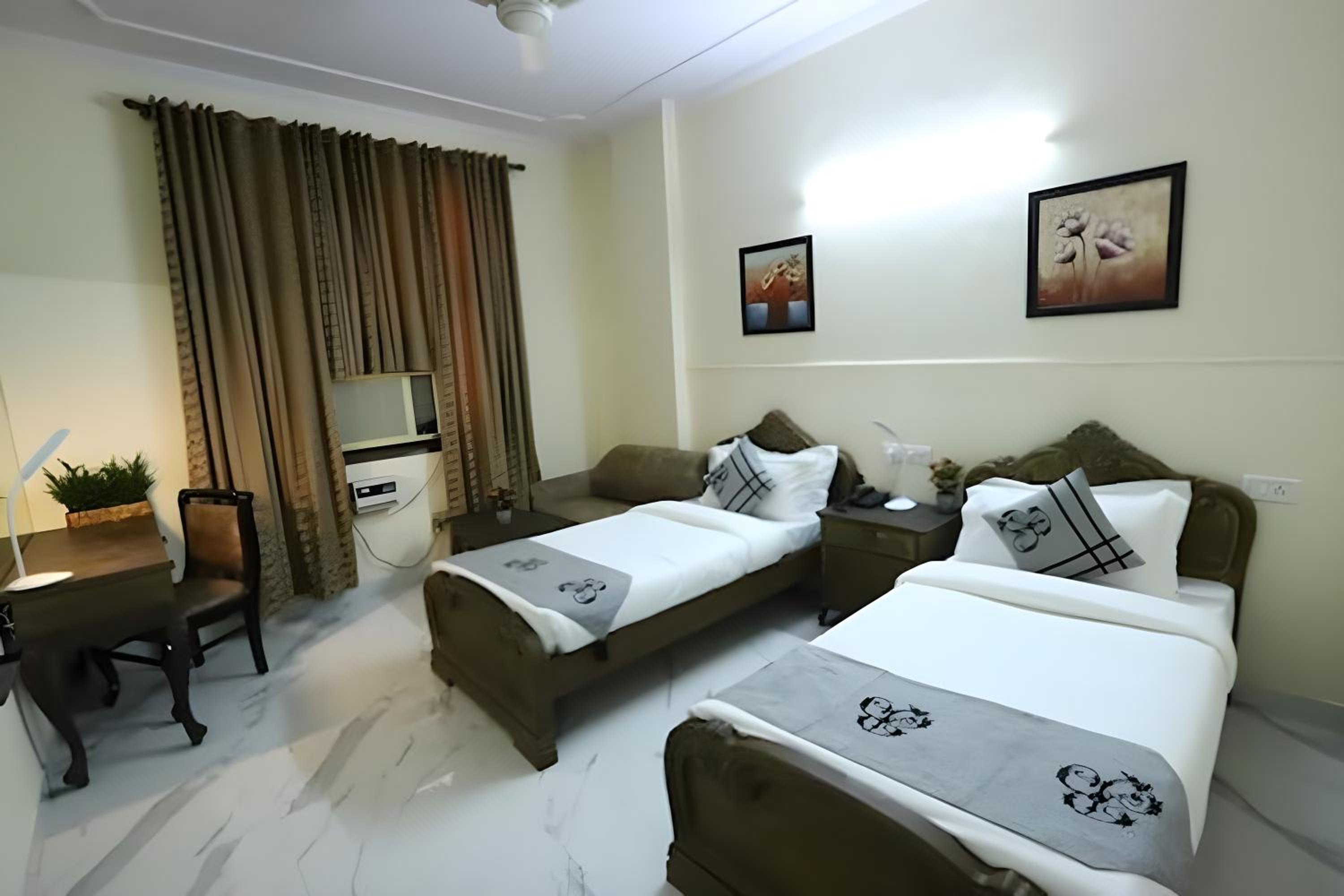 Budget Triple Room - Photo 14