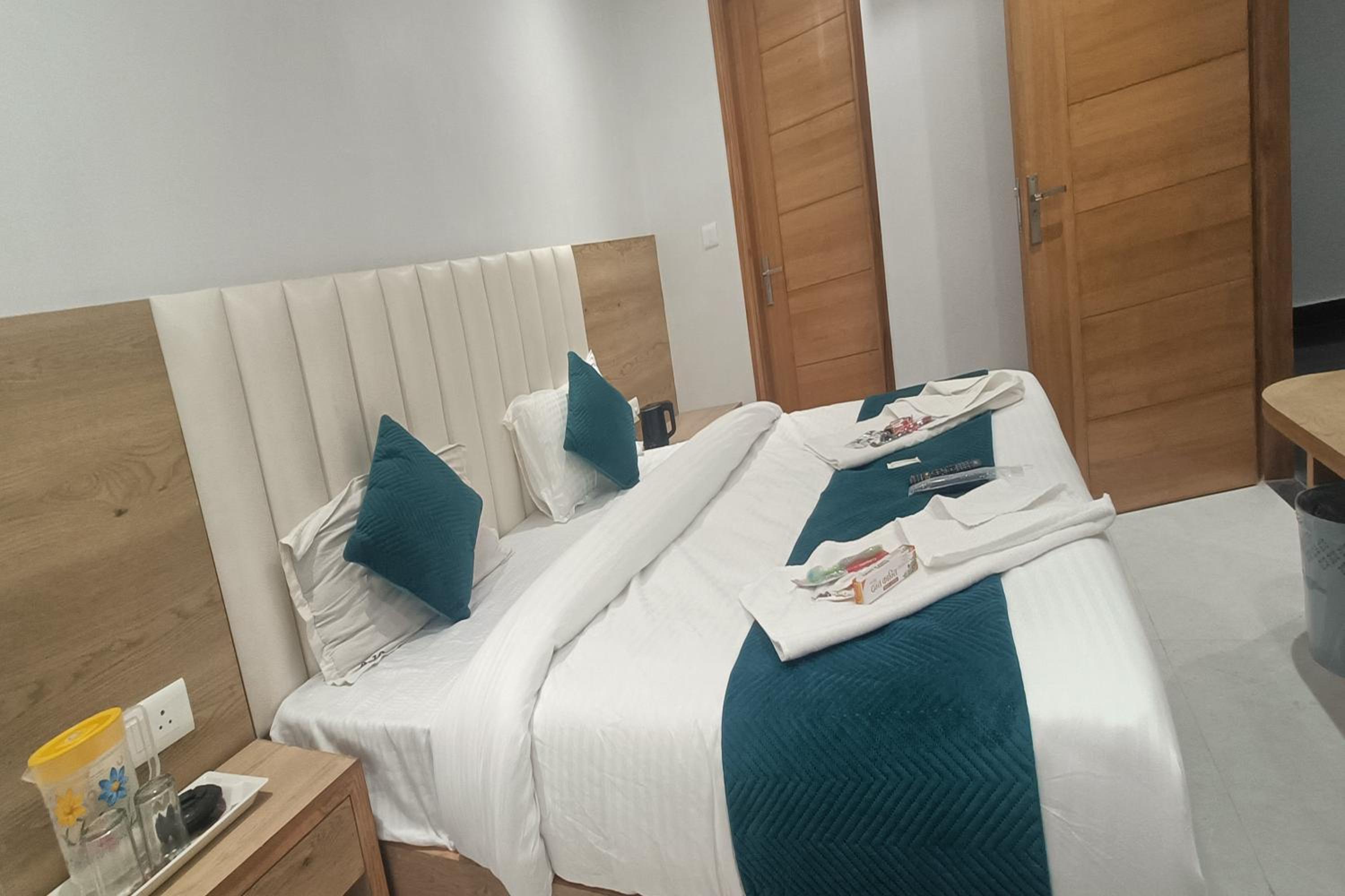 Superior Double Room - Photo 1